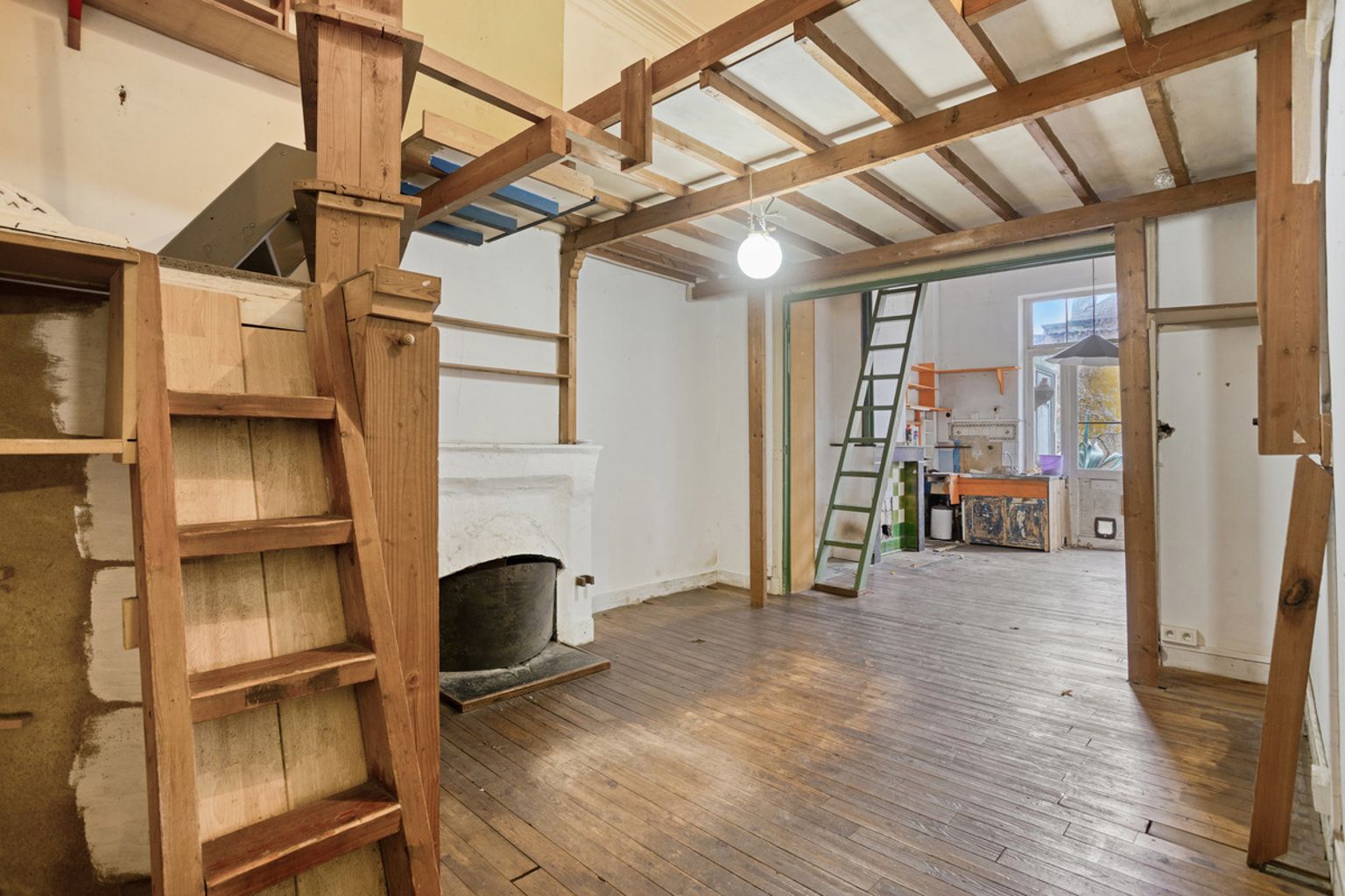 Commercieel gelijkvloers met achterliggend werkplaats foto 8