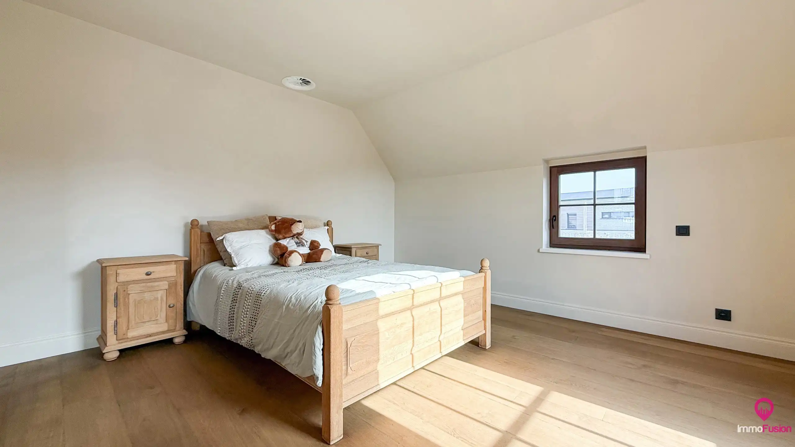 Exclusieve energiezuinige nieuwbouwwoning met 3 slpkms! foto 29