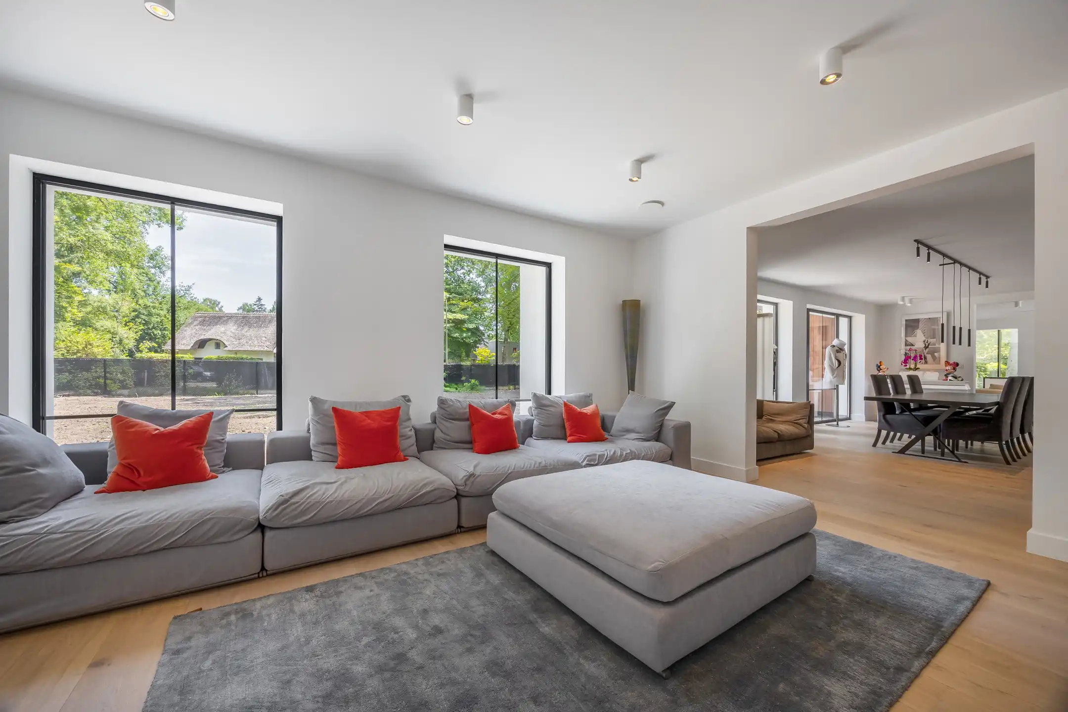 Luxe gerenoveerde villa (EPC A) op riant hoekperceel foto 14