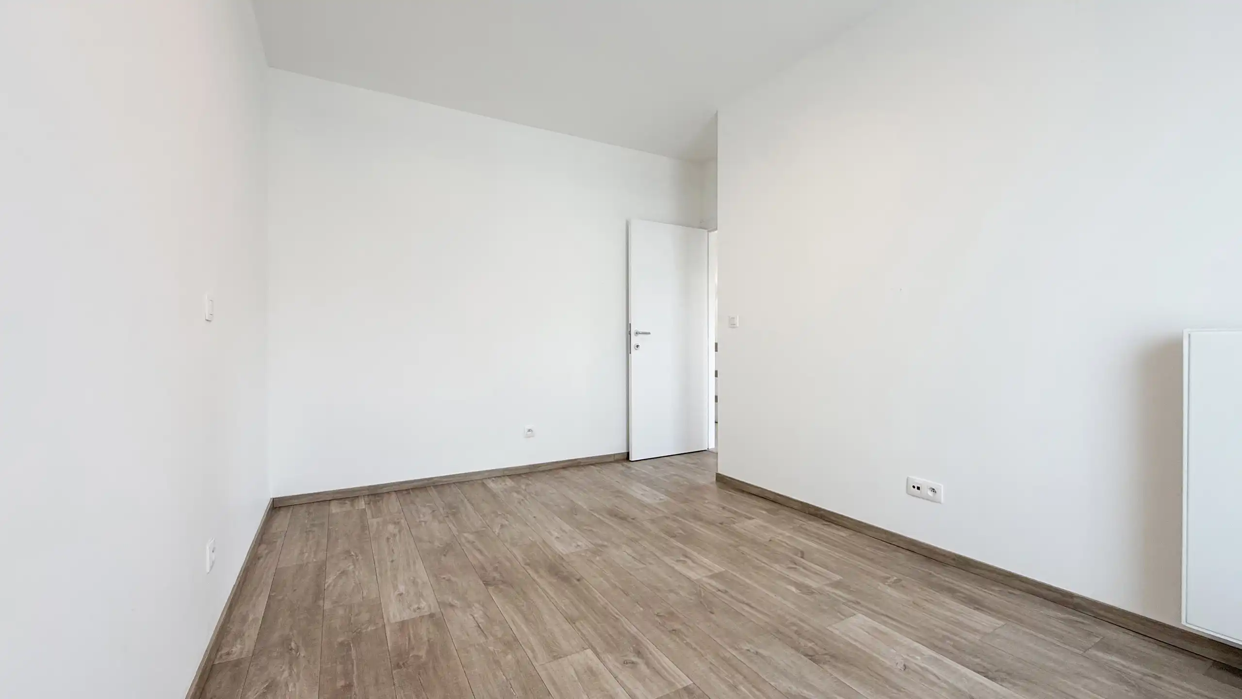 Instapklare energiezuinige woning (2020) met tuin en carport foto 36