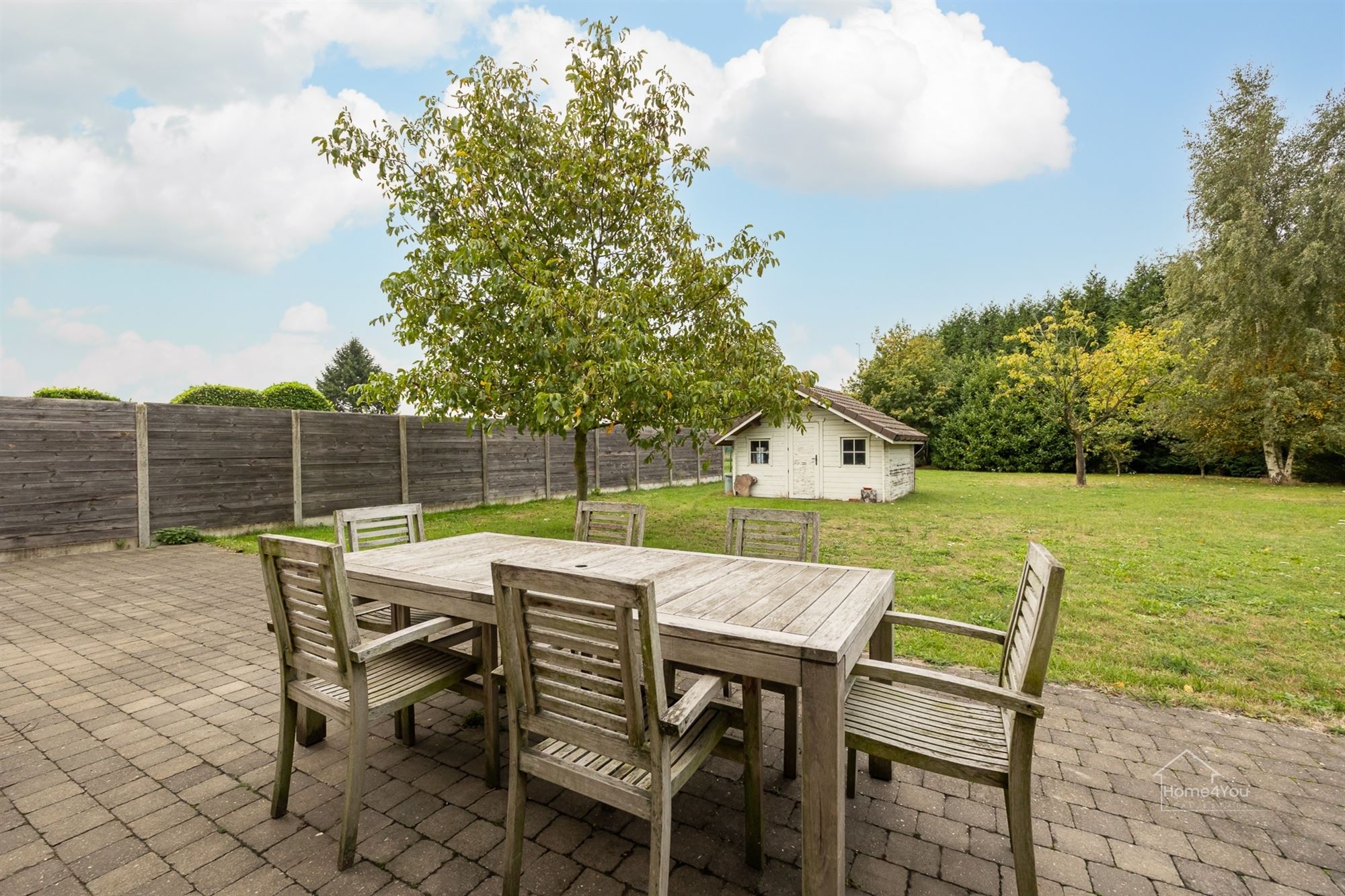 Vrijstaande woning op ruim perceel foto 26