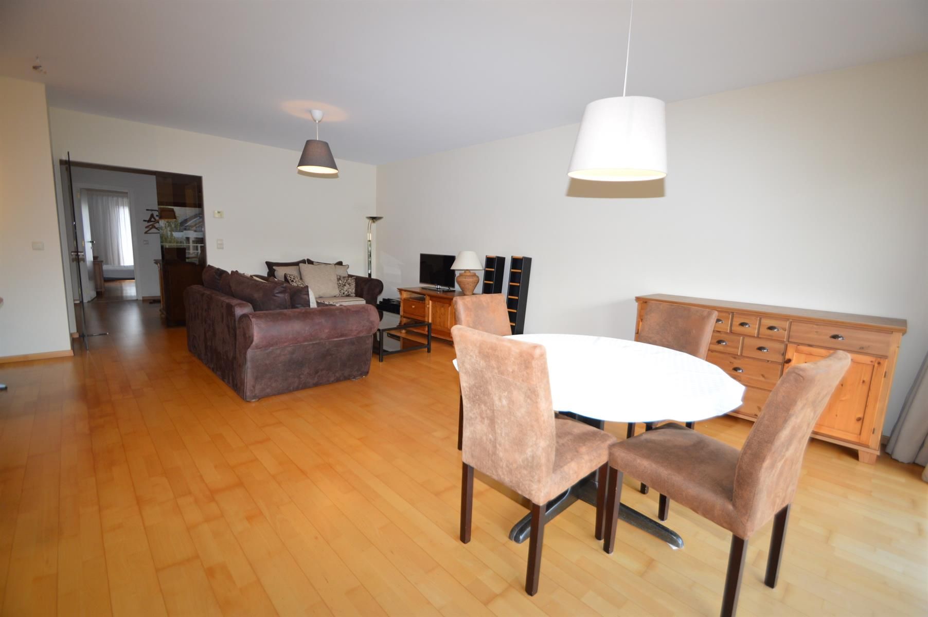 Prachtig gemeubeld appartement op zeer rustig gelegen locatie op Linkeroever.  foto 7