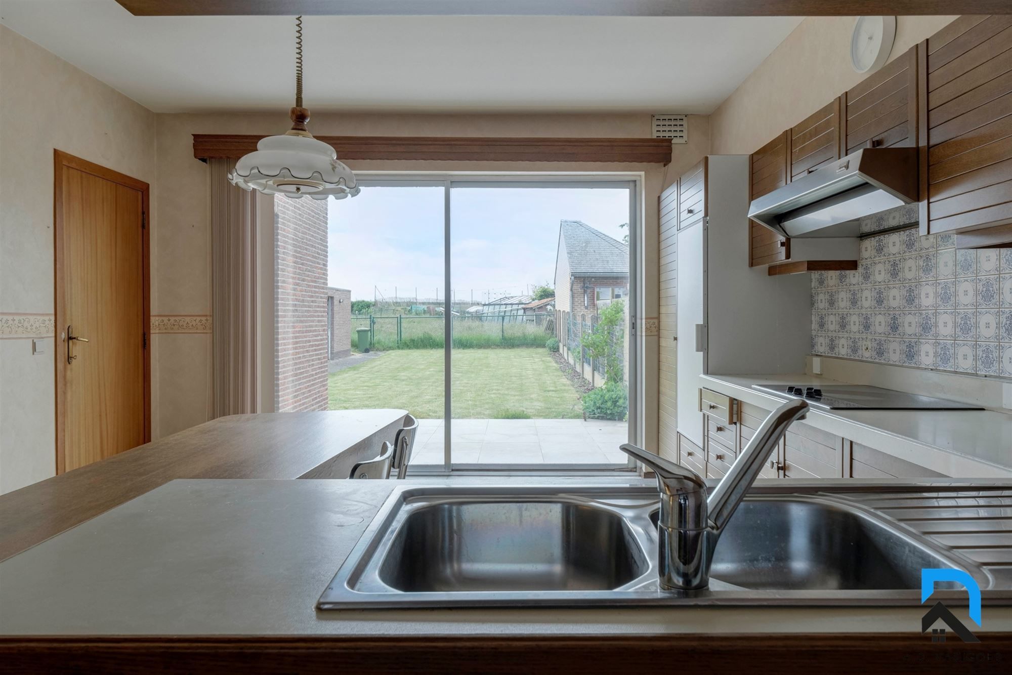 Ruime woning met 4 slaapkamers in het groen foto 10