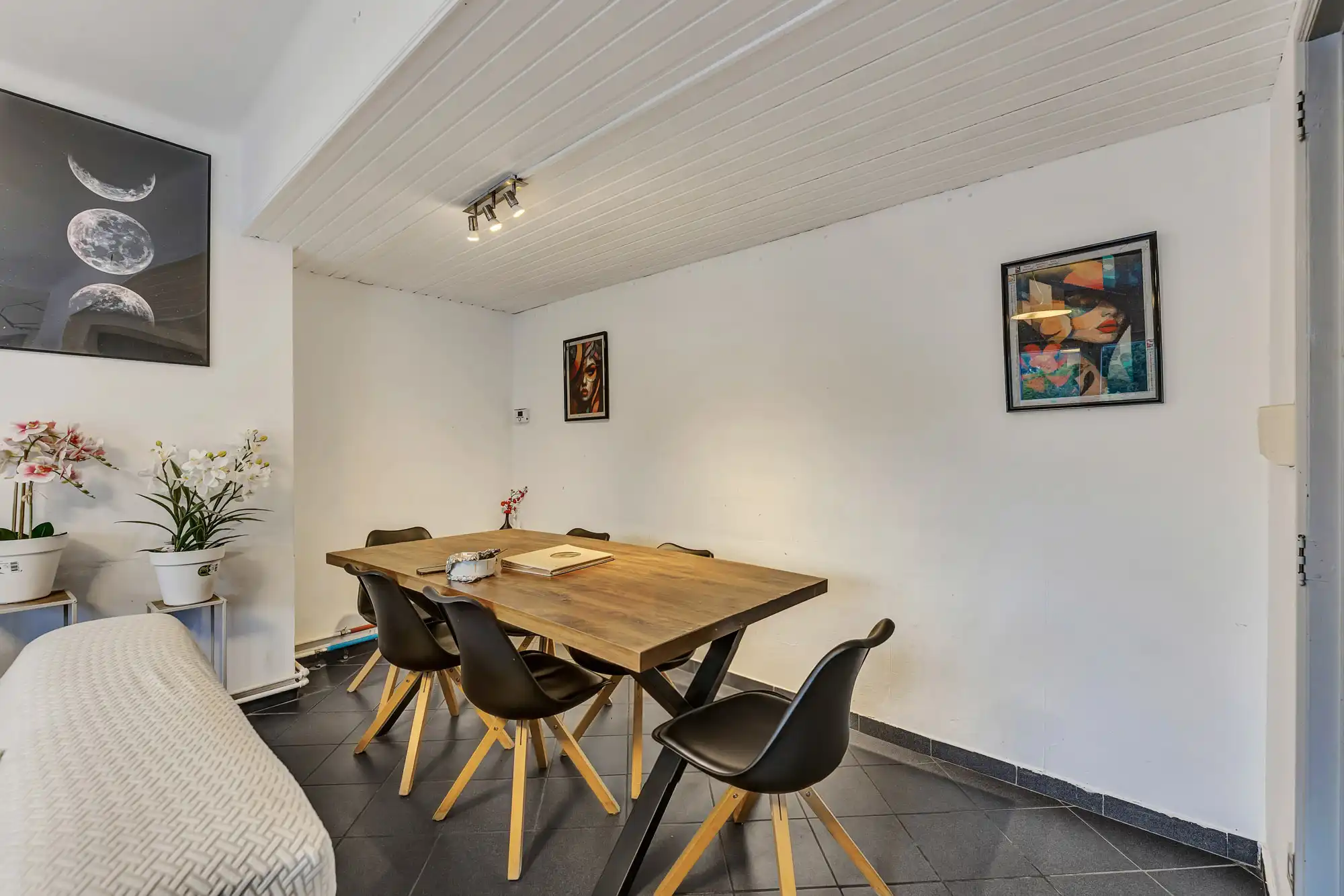 Instapklaar appartement nabij het treinstation foto 6