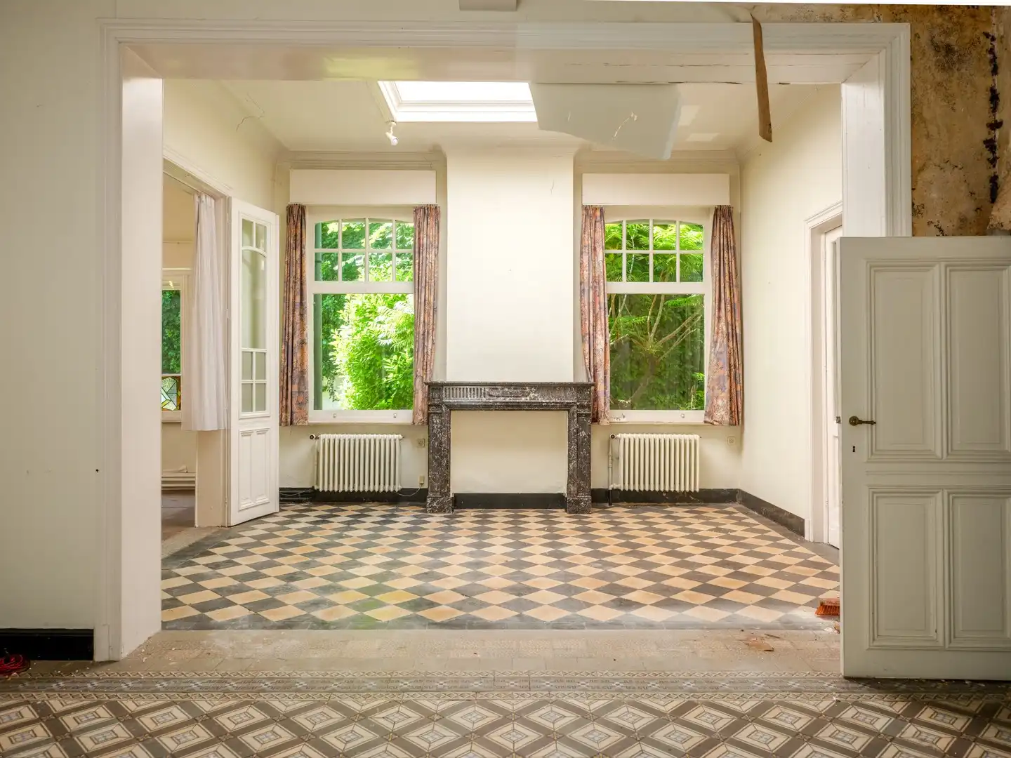 Unieke voormalige dekenij met 703 m² bewoonbare oppervlakte op 2.809 m² in hartje Izegem foto 17