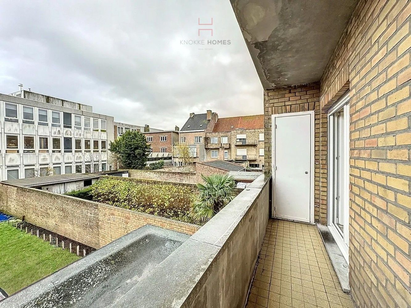 Ruim 2-kamerappartement in het centrum van Heist foto 17