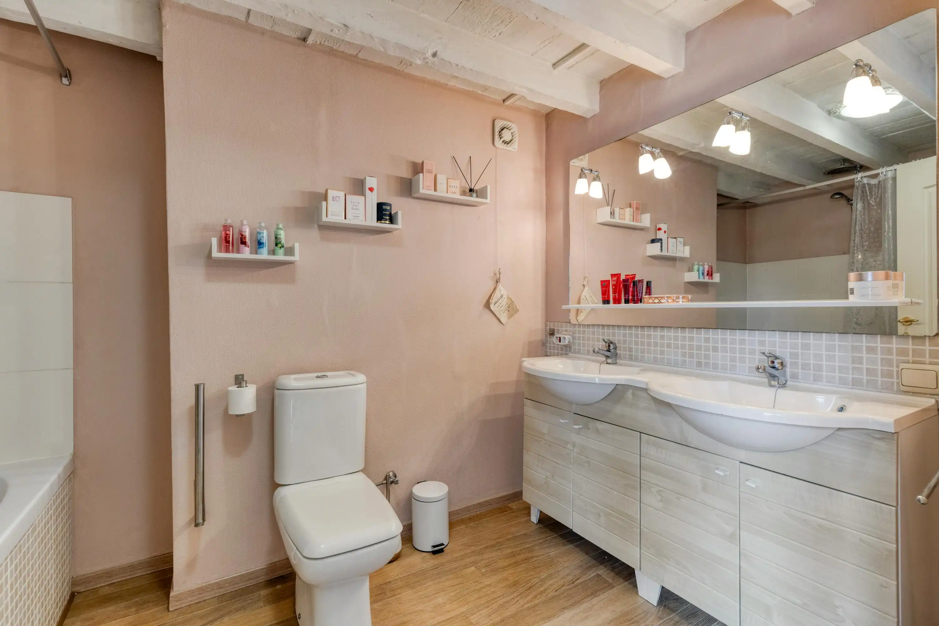 Instapklaar huis met 2 slaapkamers in Assebroek foto 9