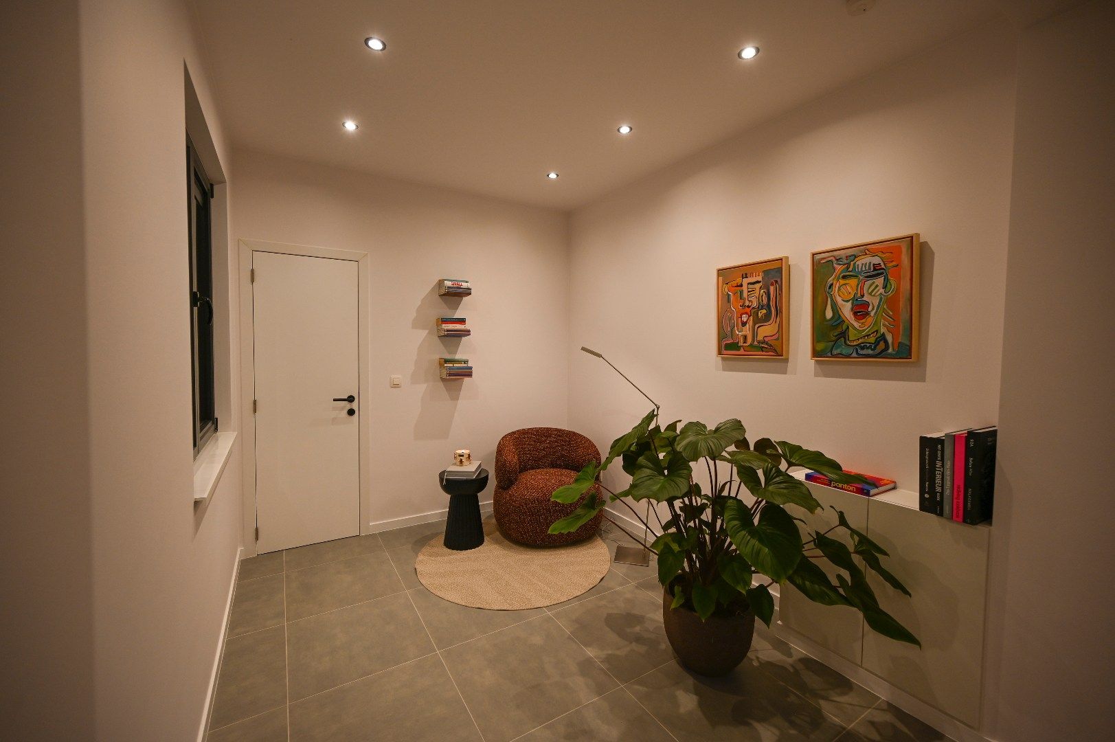 KLASSEVOL GERENOVEERDE WONING NABIJ CENTRUM EN STRAND OOSTENDE foto 7