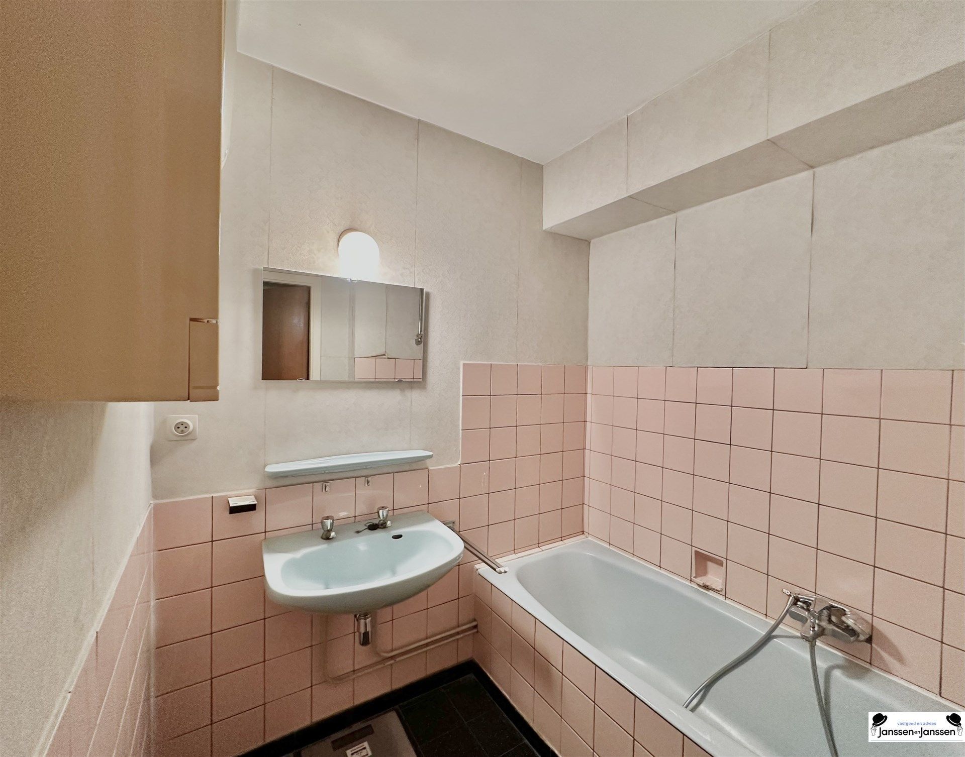 Ruim appartement met 2 slaapkamers en terras Residentie Bremweide foto 9