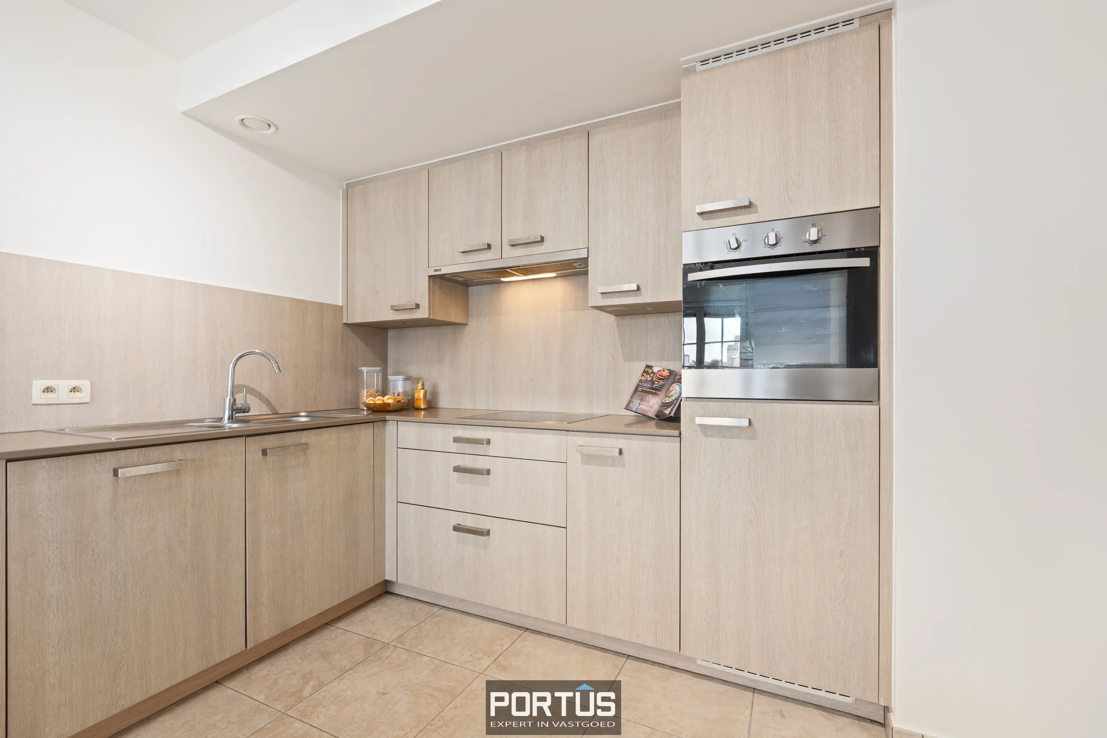 Instapklaar duplex appartement te koop te Nieuwpoort-Stad foto 6