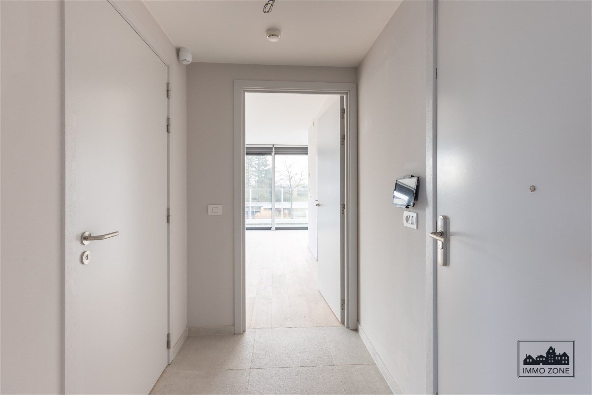 Luxueuze serviceflat op de tweede verdieping foto 2