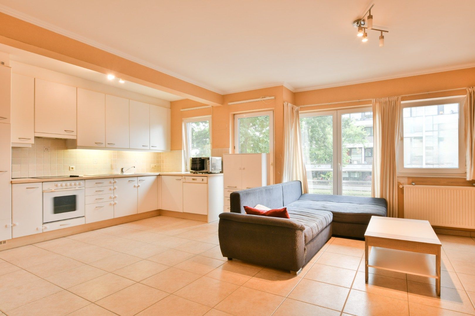 Gezellig appartement met 2 slaapkamers in Sint-Kruis foto 3