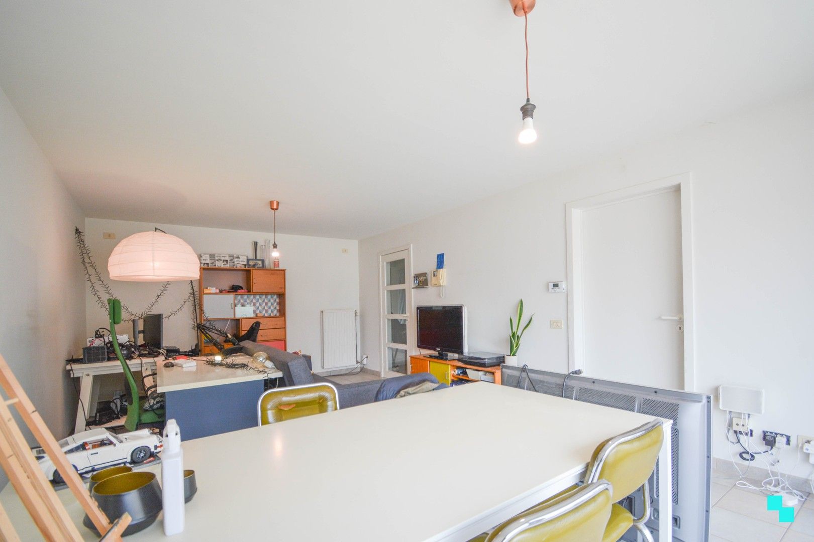 Appartement met ruim terras & garagebox - centrum Hooglede foto 5