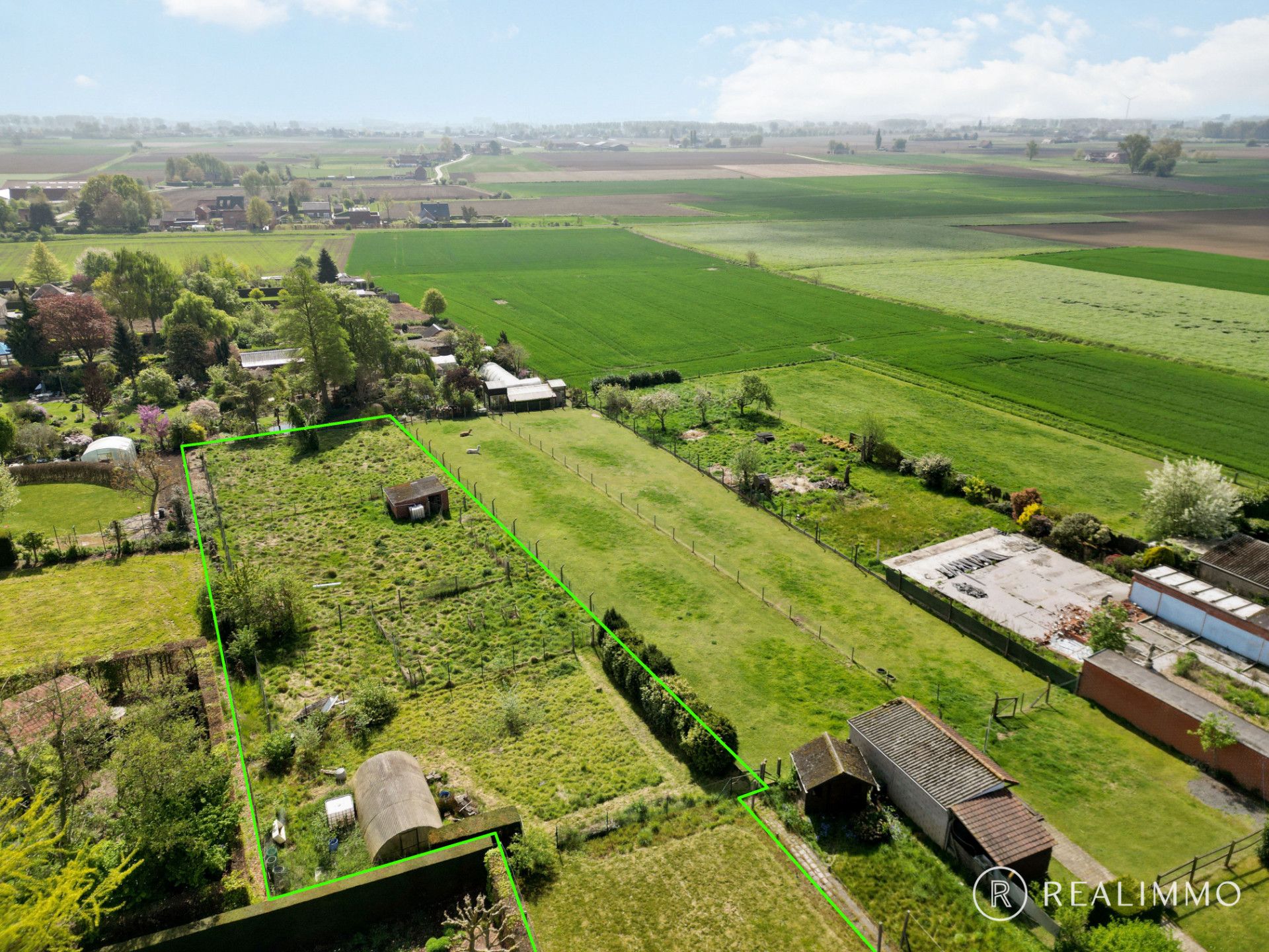 Stevige woning op ruim perceel met prachtige ligging! foto 4