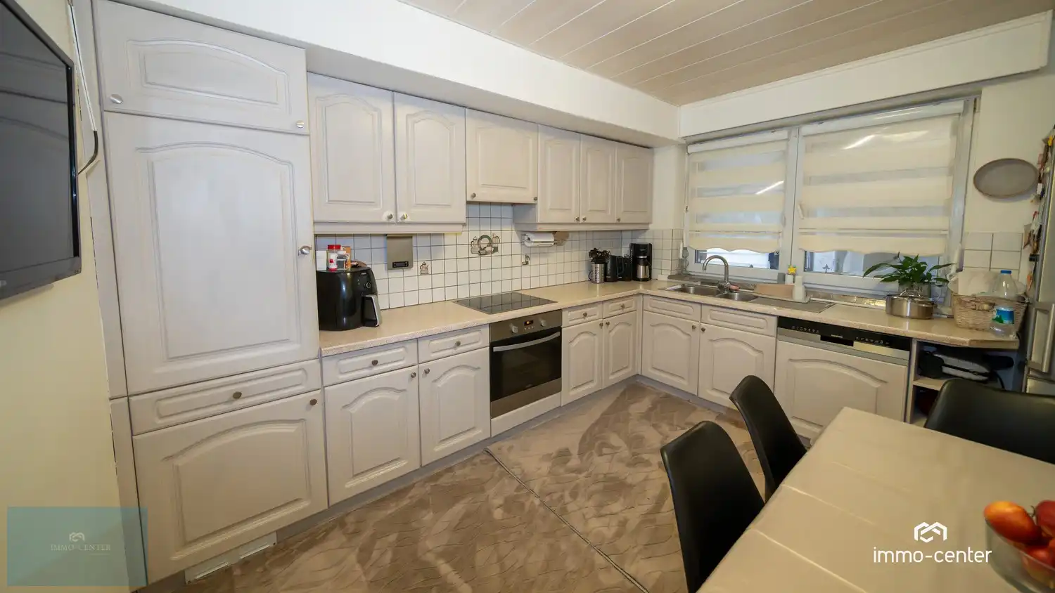 Handelspand + appartementen + parking + ruime tuin foto 9