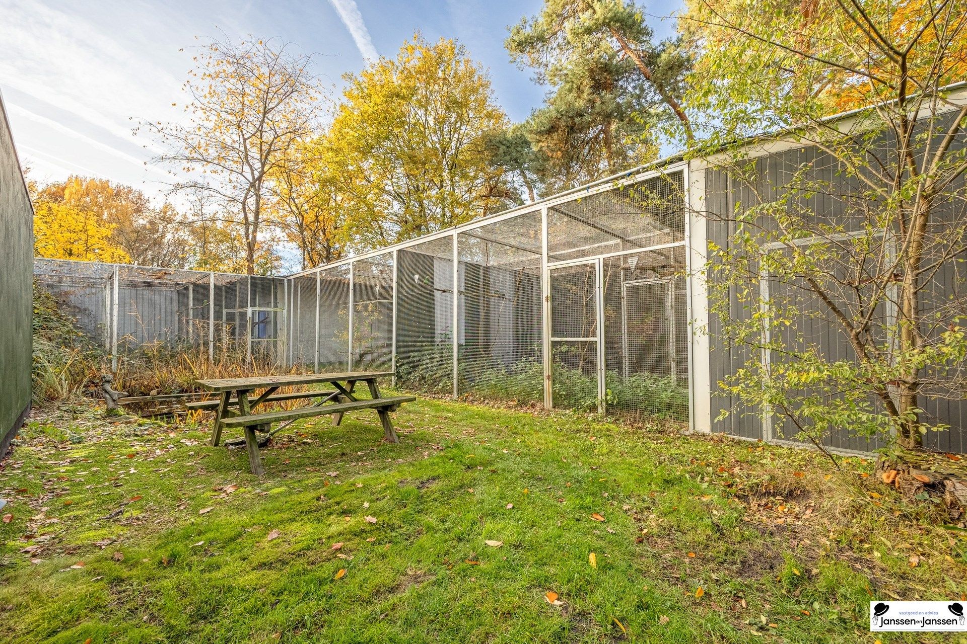Landelijk gelegen woning op een perceel van ruim 6.000 m² foto 23