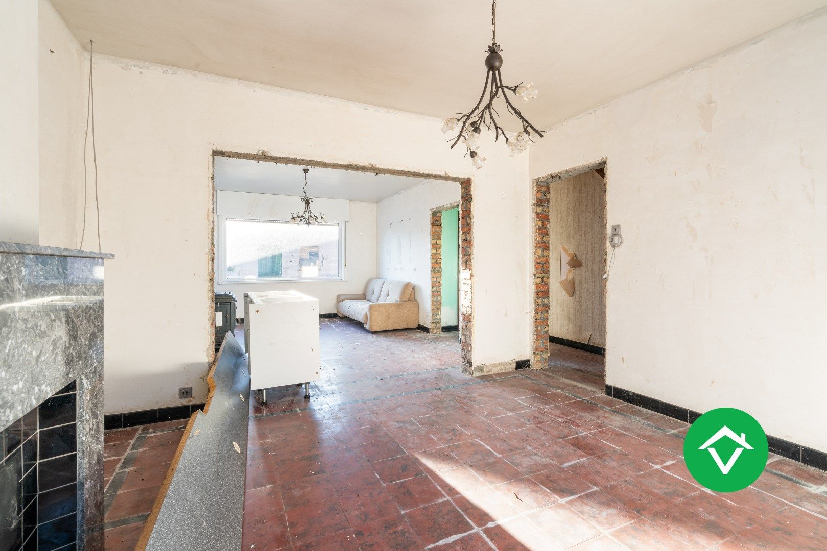 Authentieke hofstede in een landelijke omgeving te Koekelare foto 11