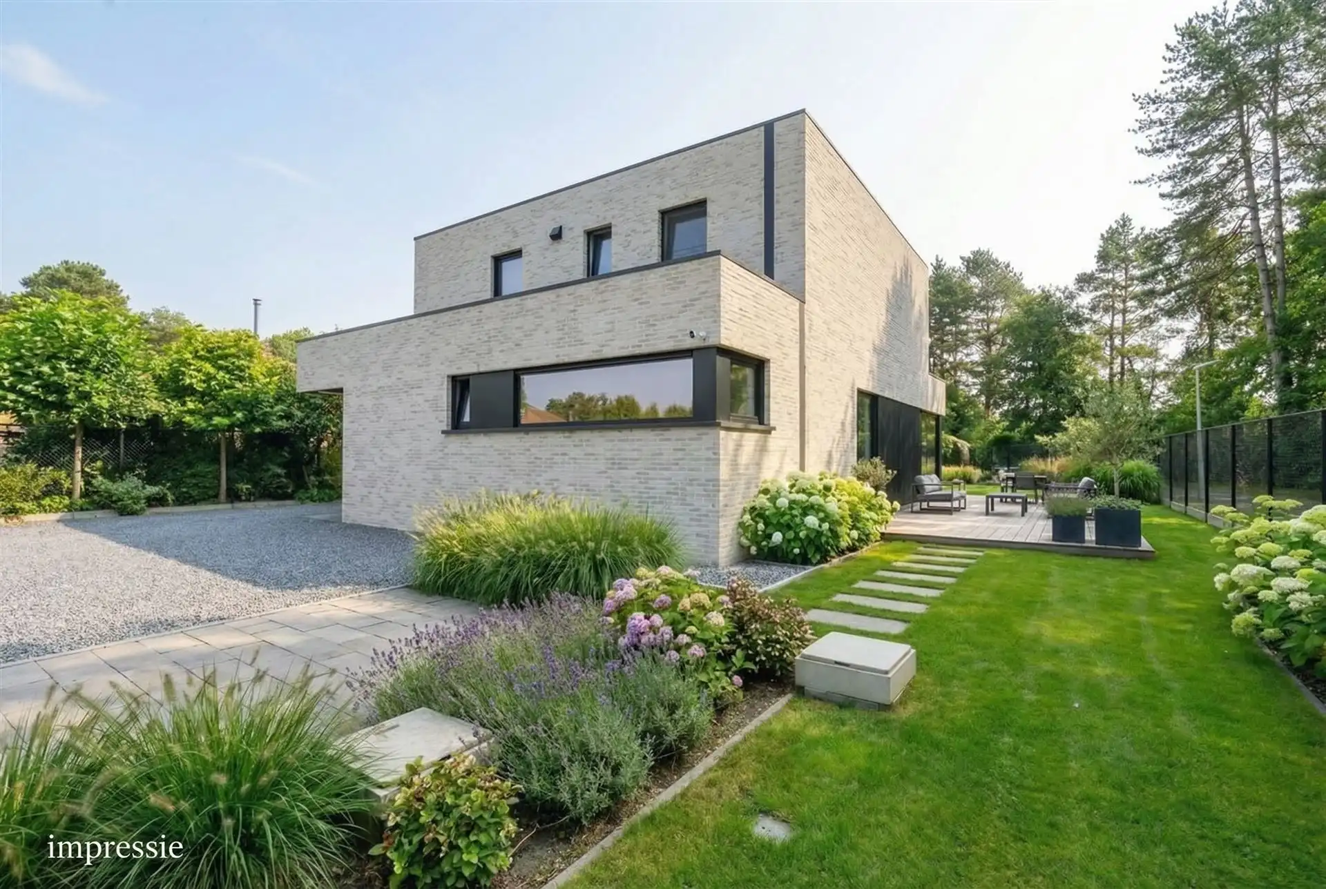 Stijlvolle en instapklare vrijstaande woning op een doodlopende straat  foto 28