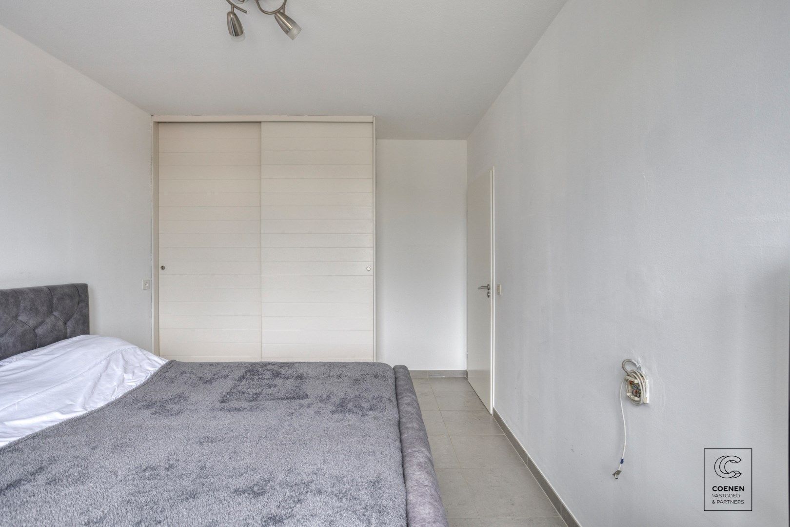 Instapklaar appartement met 2 slpk's nabij het centrum van Schoten foto 10