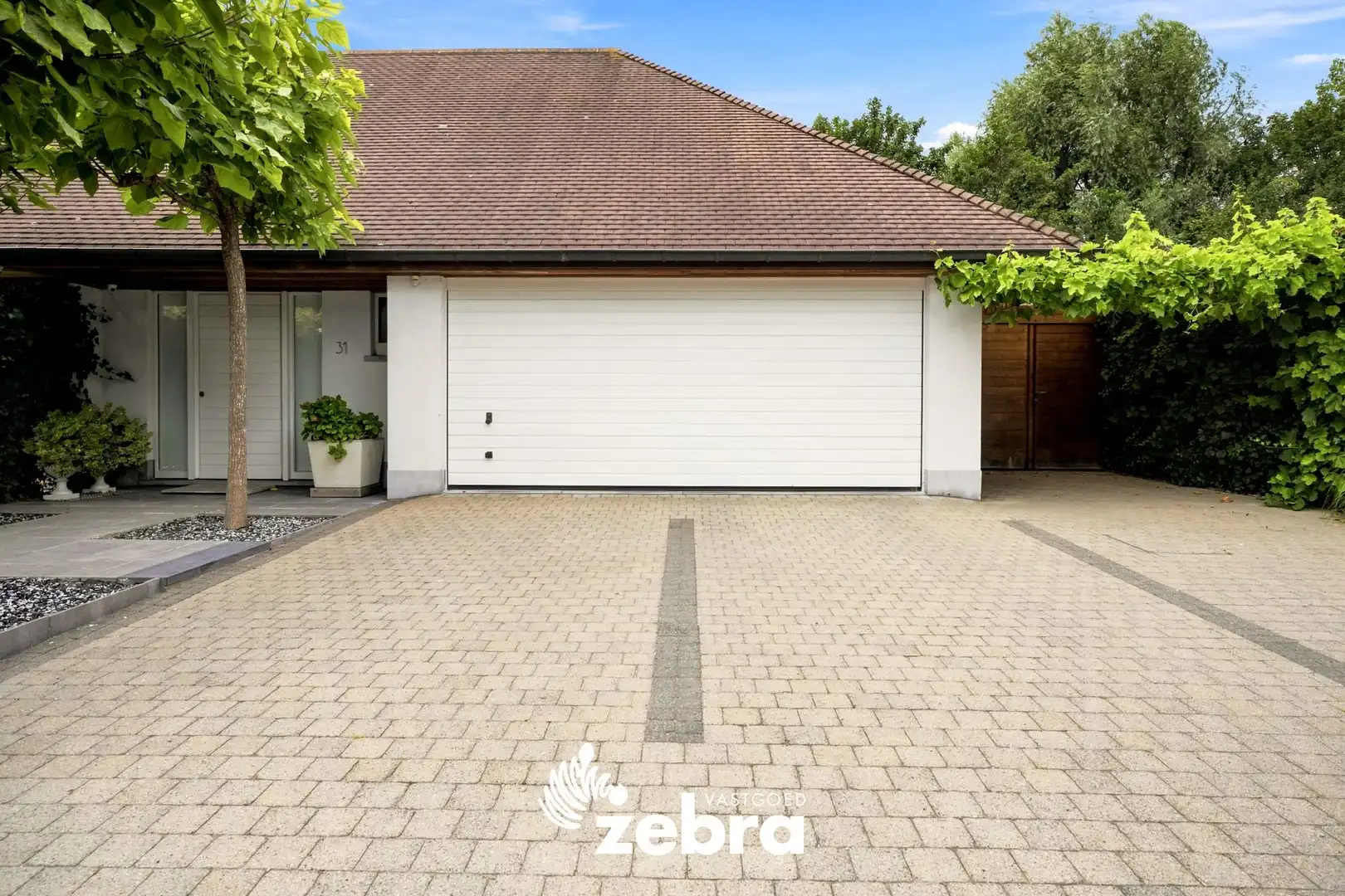 Villa in doodlopende straat te Roeselare! foto 4