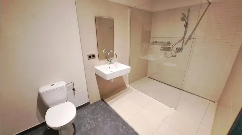 Ruim 2-slaapkamerappartement met ruim TERRAS te huur in Brugge foto 7