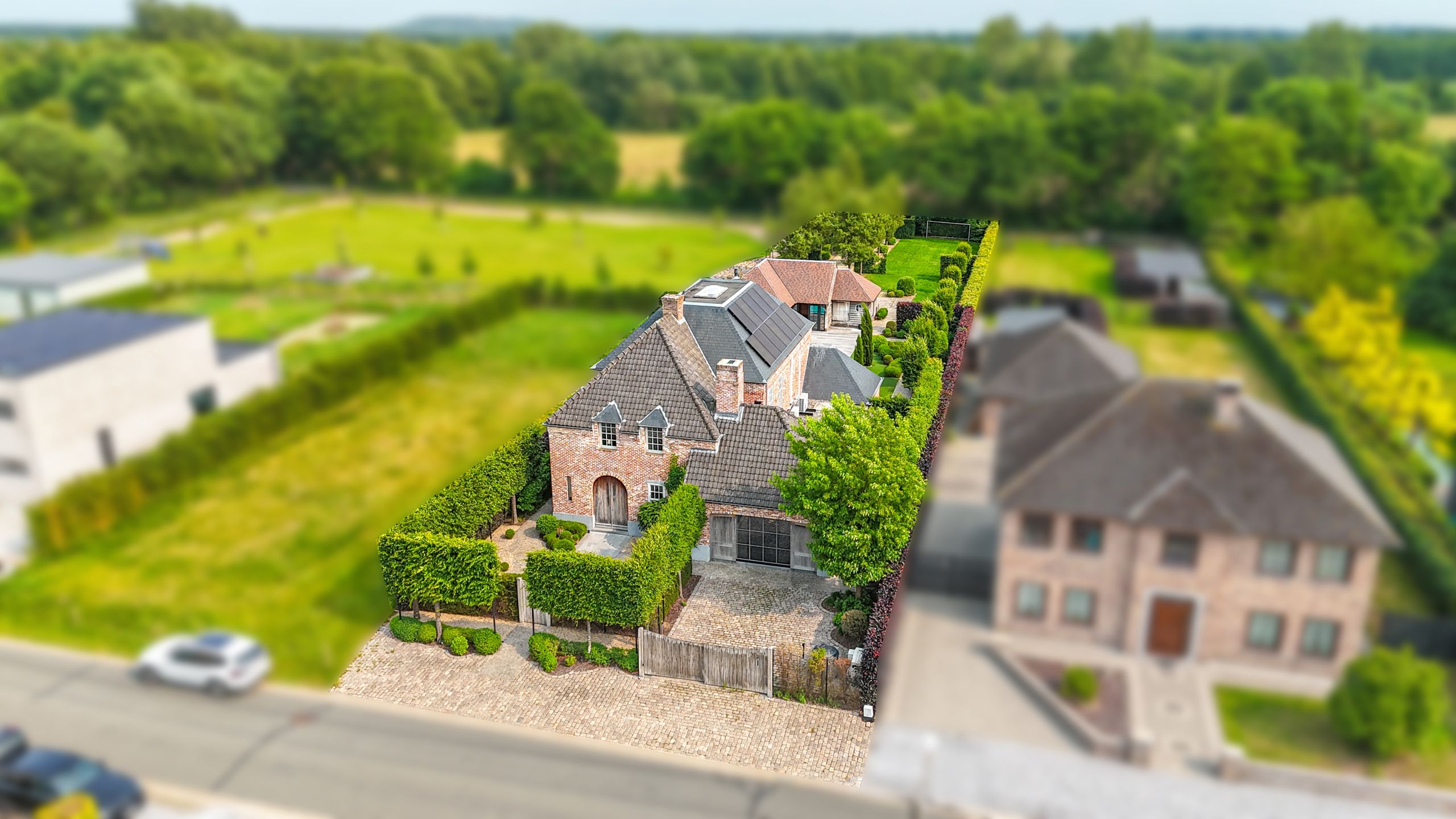 Exclusieve villa met zwembad op riant perceel in Koersel! foto 90