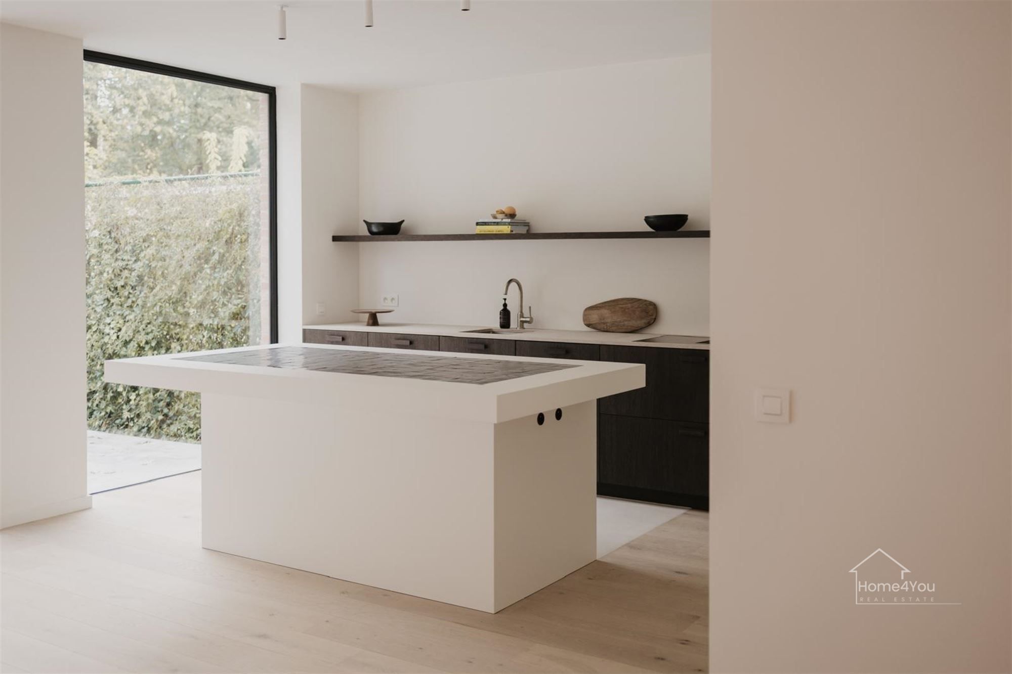 Net gerenoveerde woning op toplocatie in ’s-Gravenwezel foto 6