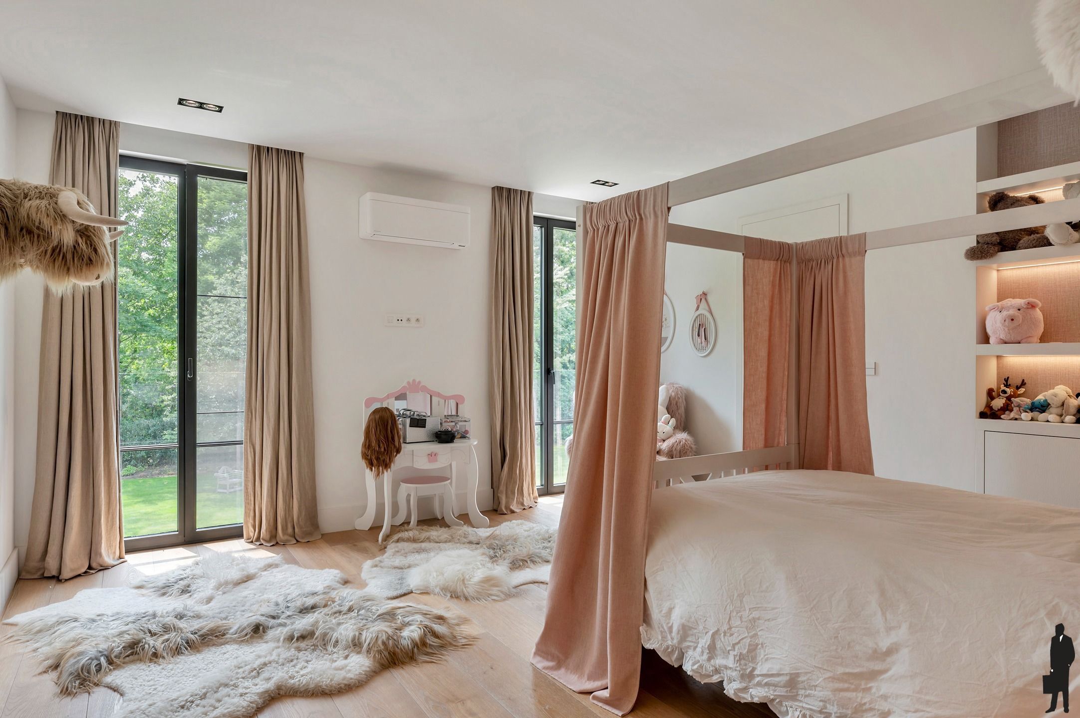 Exclusieve villa met zwembad en bijgebouw op 6.457 m² foto 22