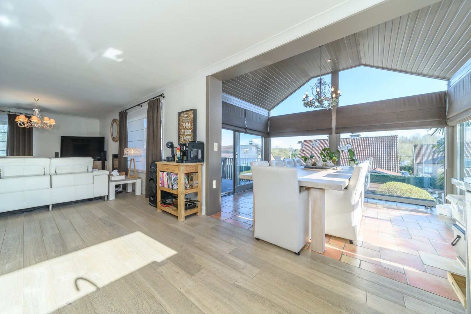 Kwalitatieve afgewerkte villa te Geraardsbergen foto 5