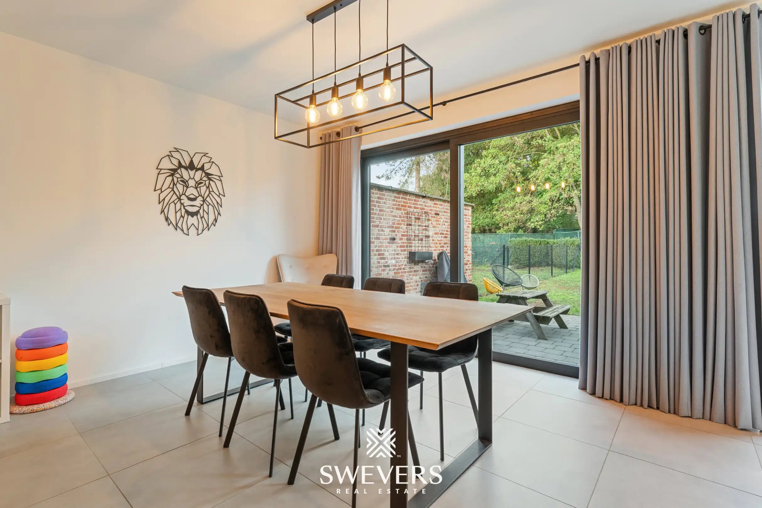 Instapklaar gelijkvloers 2 slpk-appartement met terras en tuin in Heusden. foto 9