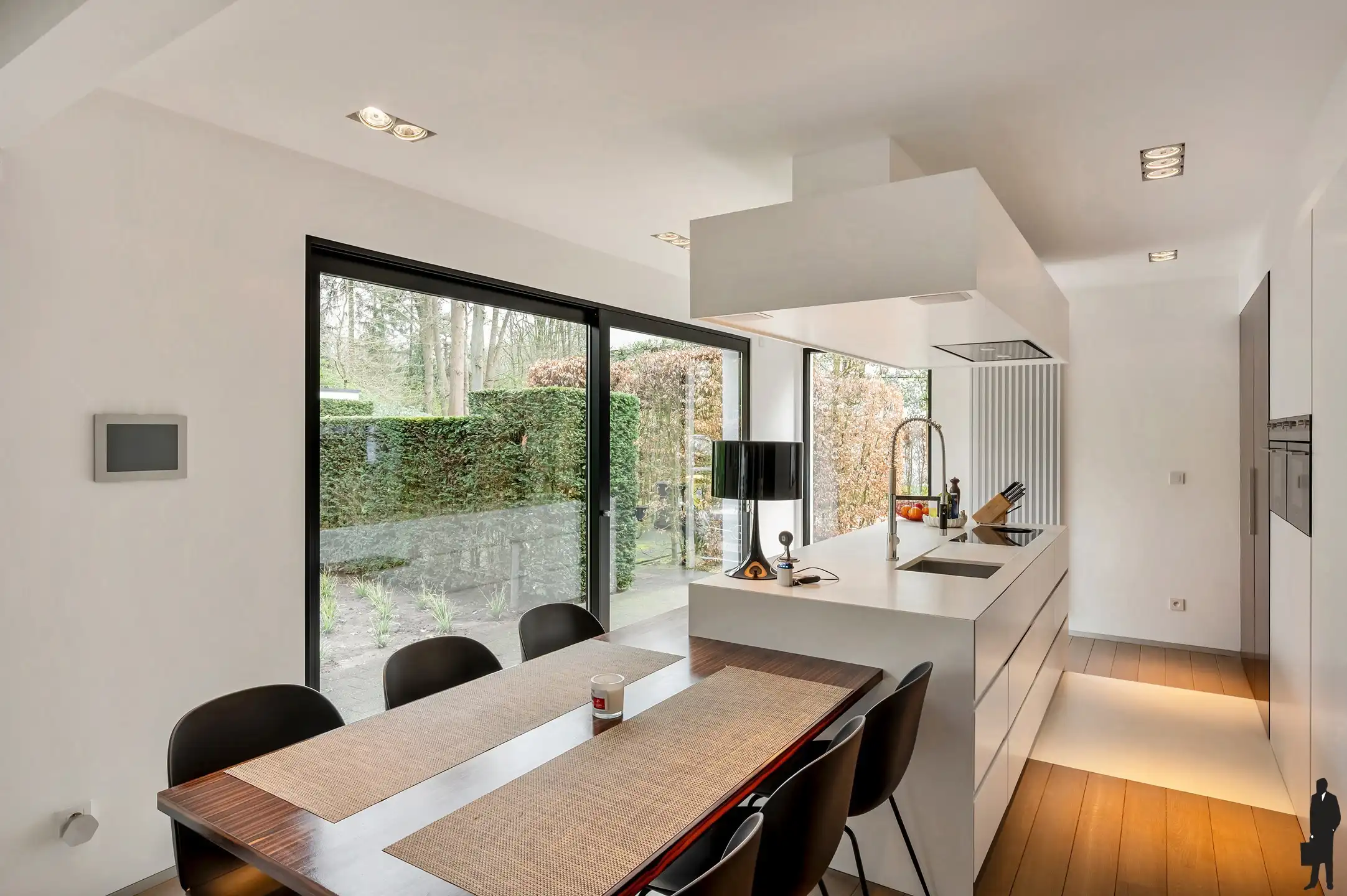 Moderne en instapklare villa op een rustige toplocatie in Heide foto 4