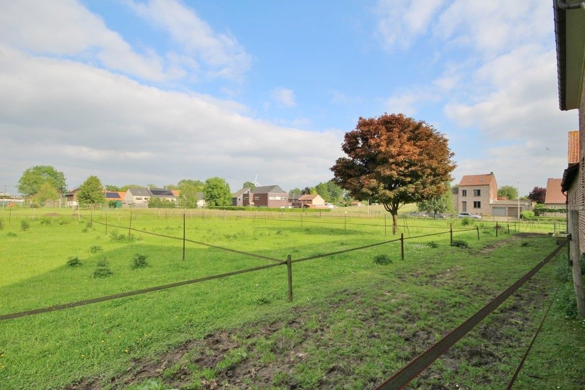 Charmante ruime hoeve met 3 slaapkamers nabij de E40 foto 30