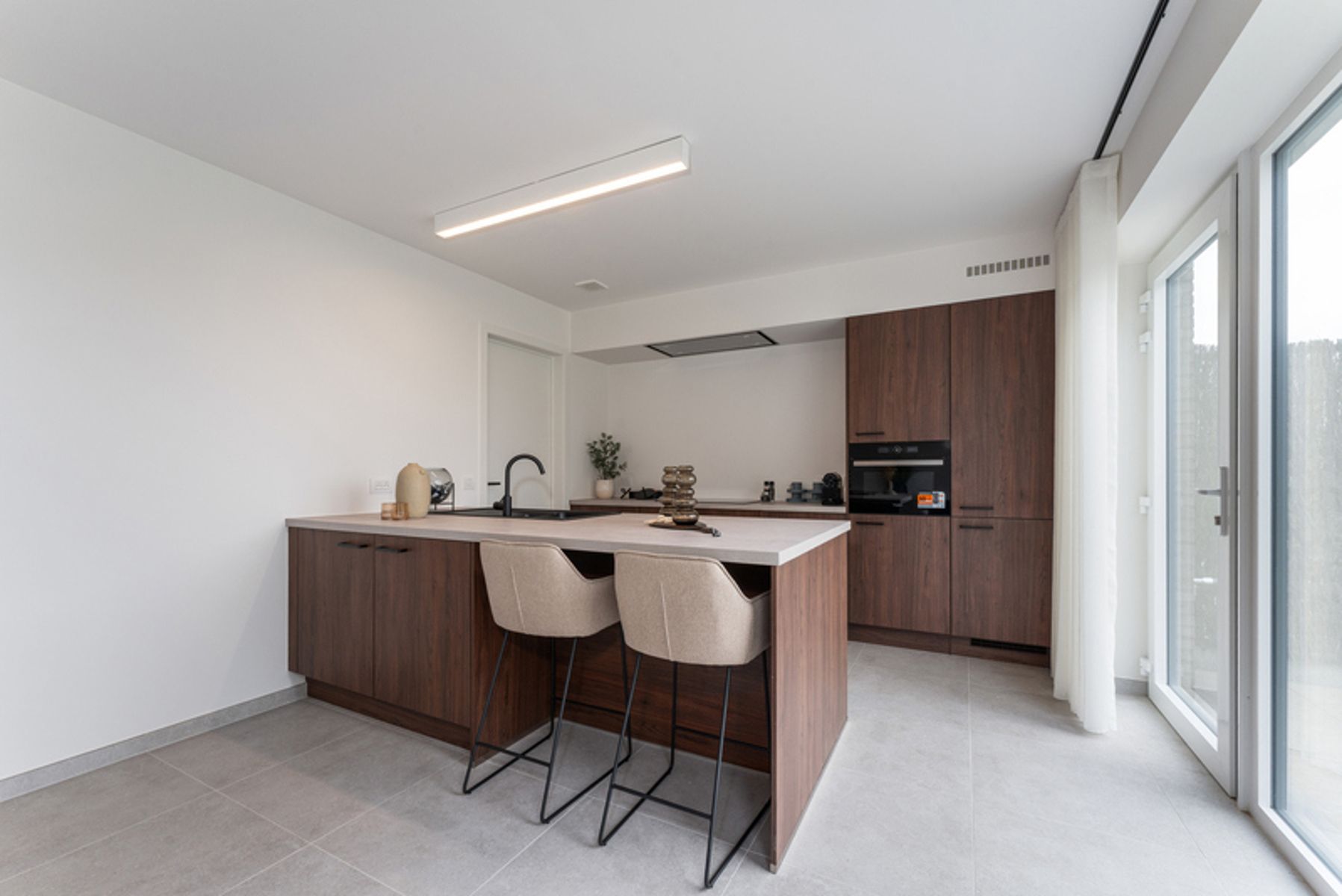 Moderne, halfopen woning foto 8