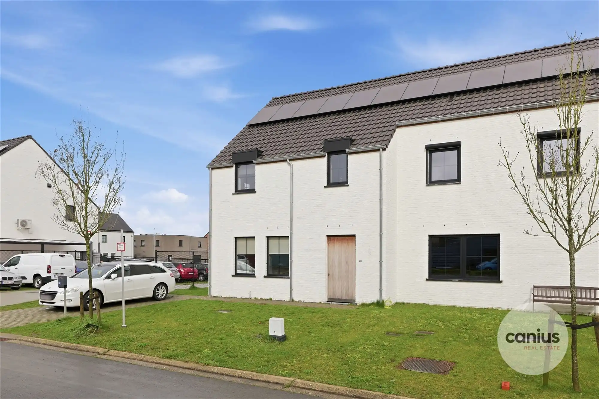 LANDELIJKE WONING MET 3 SLKS & TUIN foto {{pictureIndex}}