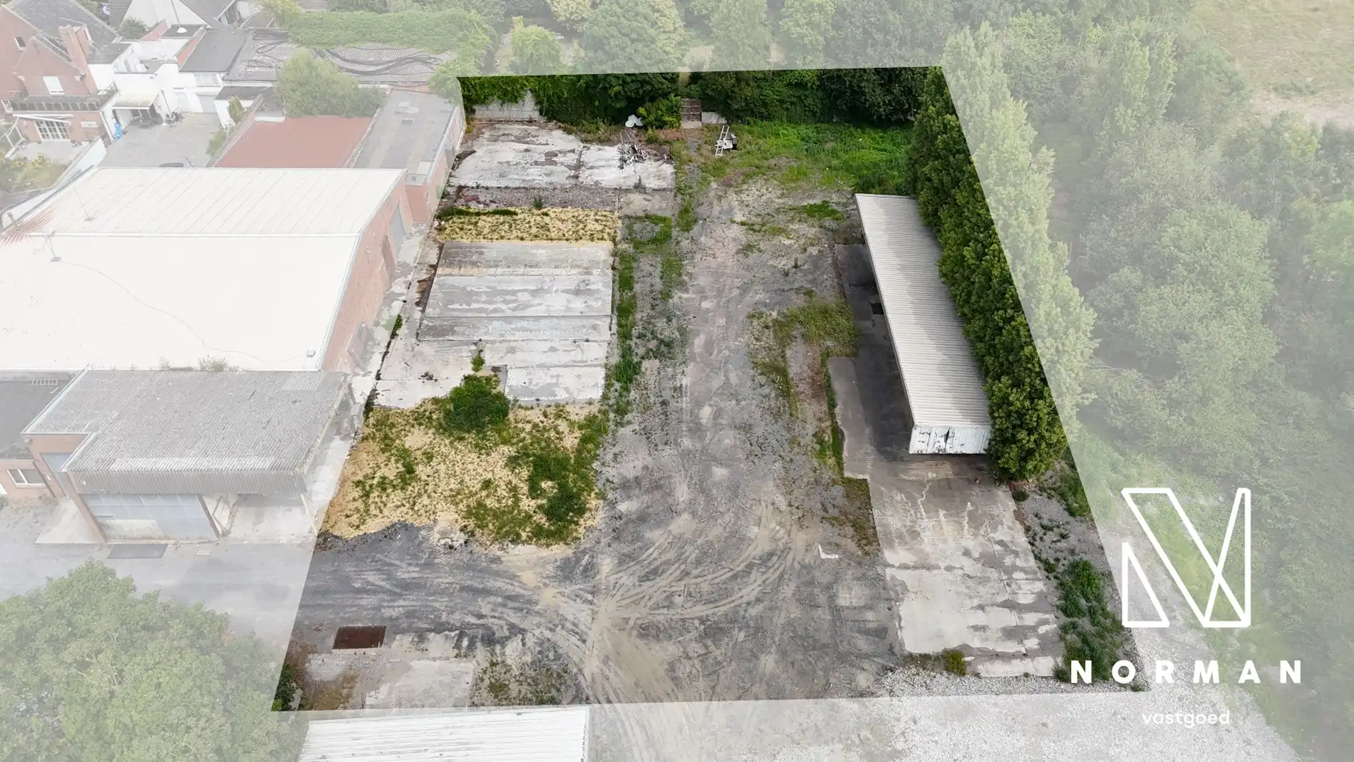 Terrein van +/- 2000m² te huur nabij centrum Lendelede foto 2