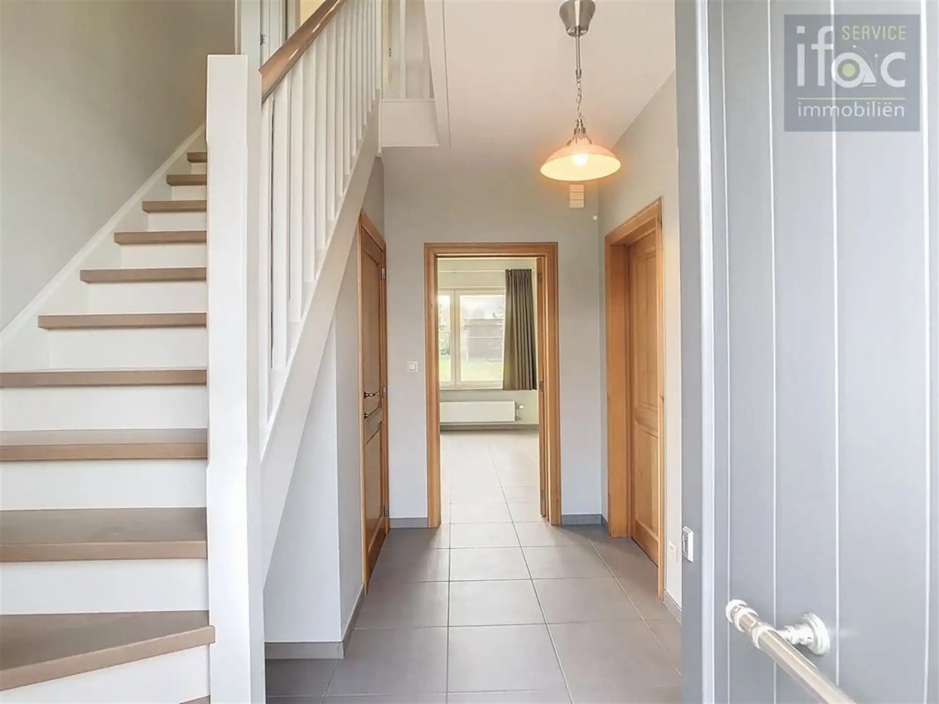 Rustig gelegen villa in doodlopende straat in Duisburg foto 14