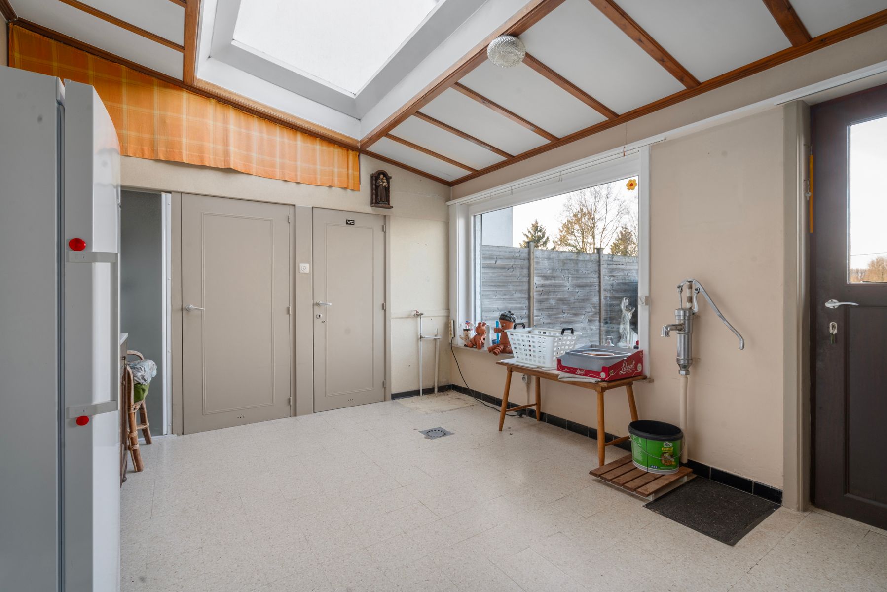 TE KOOP - ruime halfopen bebouwing met 4 slaapkamers foto 8