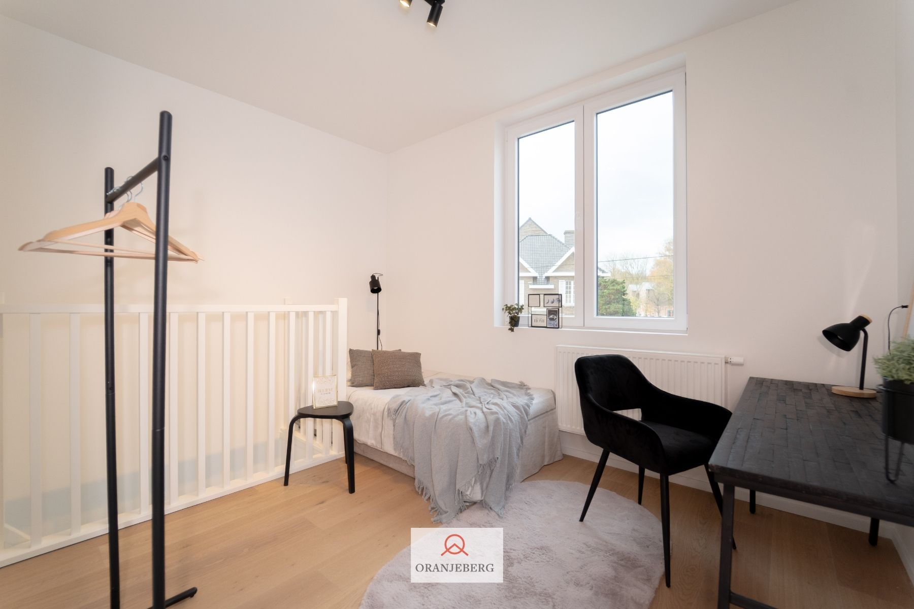 Gerenoveerde lichtrijke duplex studentenstudio foto 6