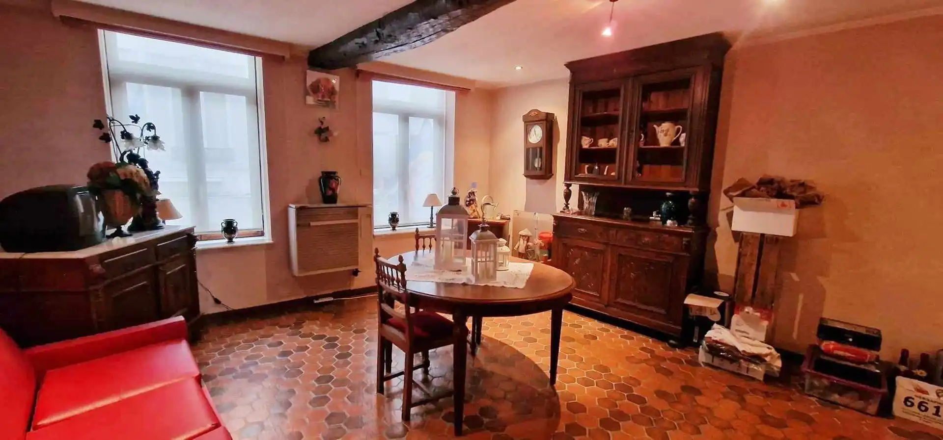 Karaktervol pand met enorm potentieel in hartje Tongeren foto 5