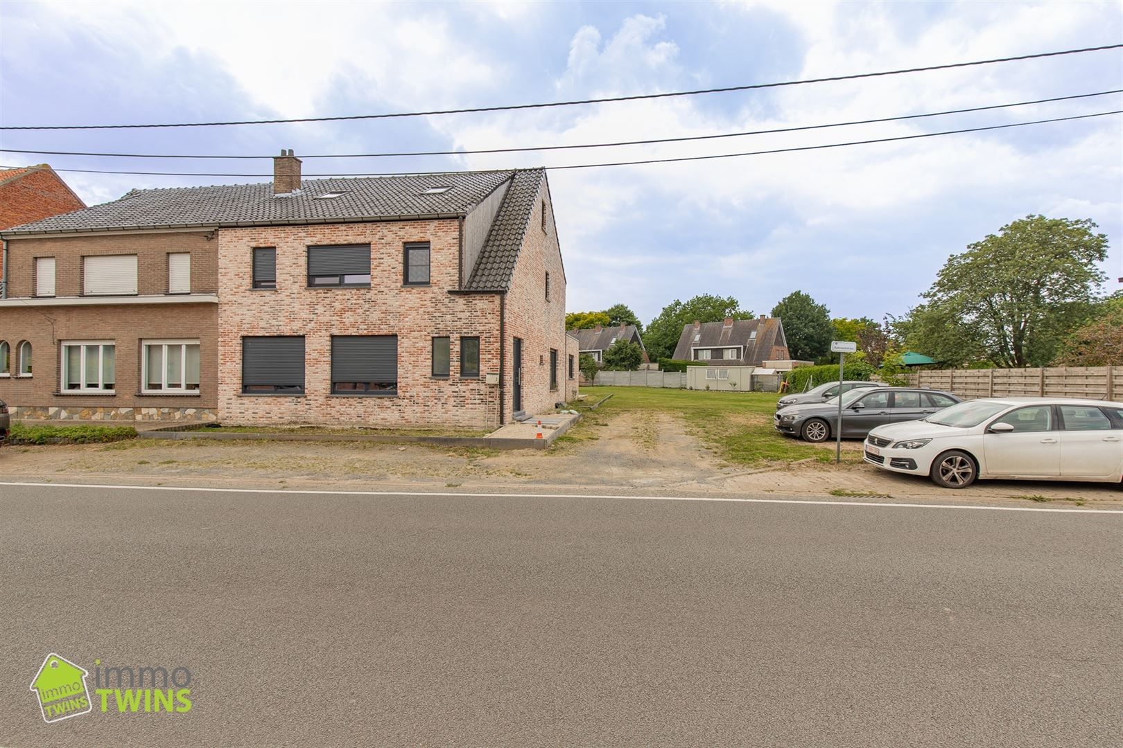 Instapklare gezinswoning  met 5 slaapkamers en een ruime zonnige tuin. foto 21