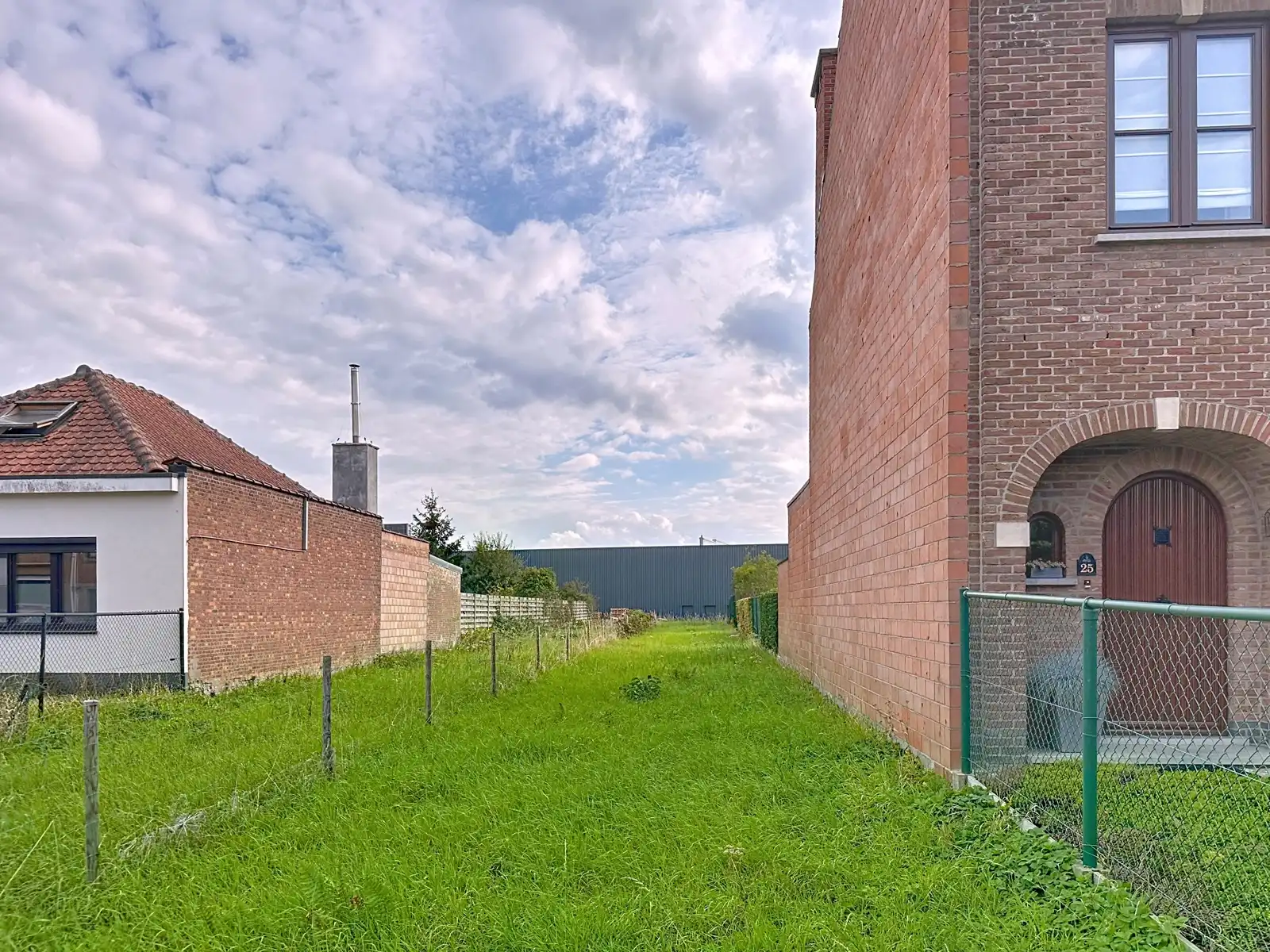 Bouwgrond nabij centrum en A12 foto 3