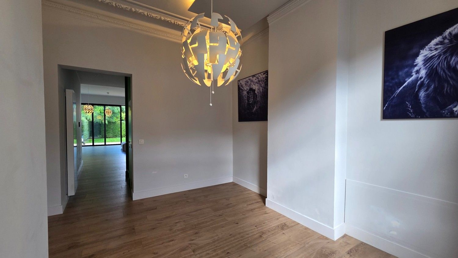 PRACHTIGE STADSWONING MET 2 SLAAPKAMERS EN TUIN foto 4