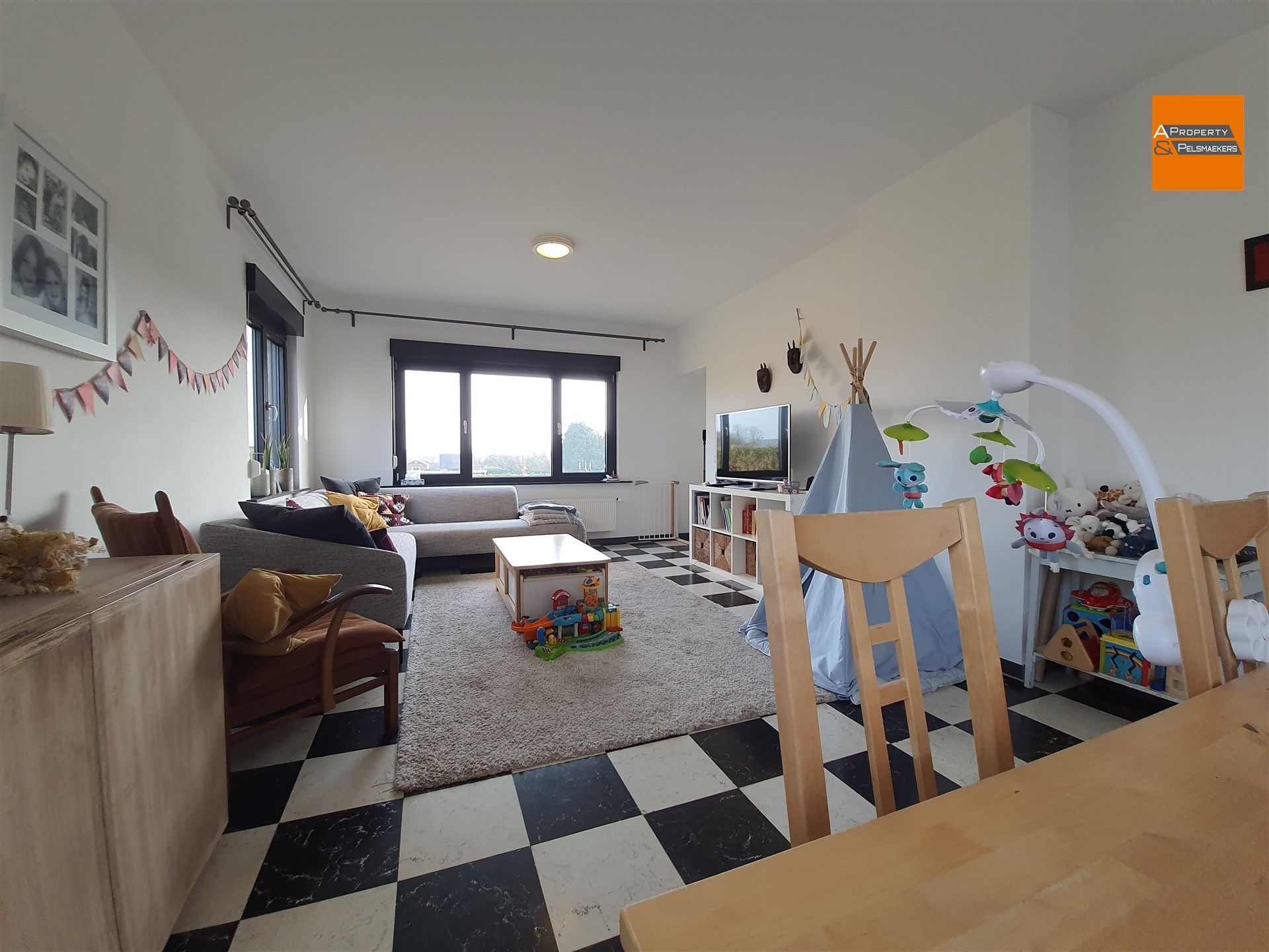 Gerenoveerde Villa met 6 slaapkamers foto 6