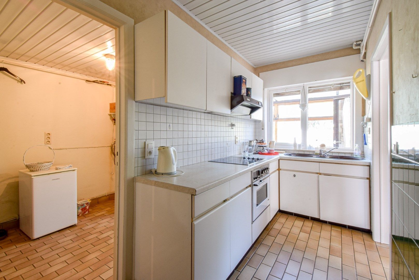 Landelijk gelegen woning ( 258 m²) met inpandige garage en zonnige achtertuin te Snaaskerke foto 8