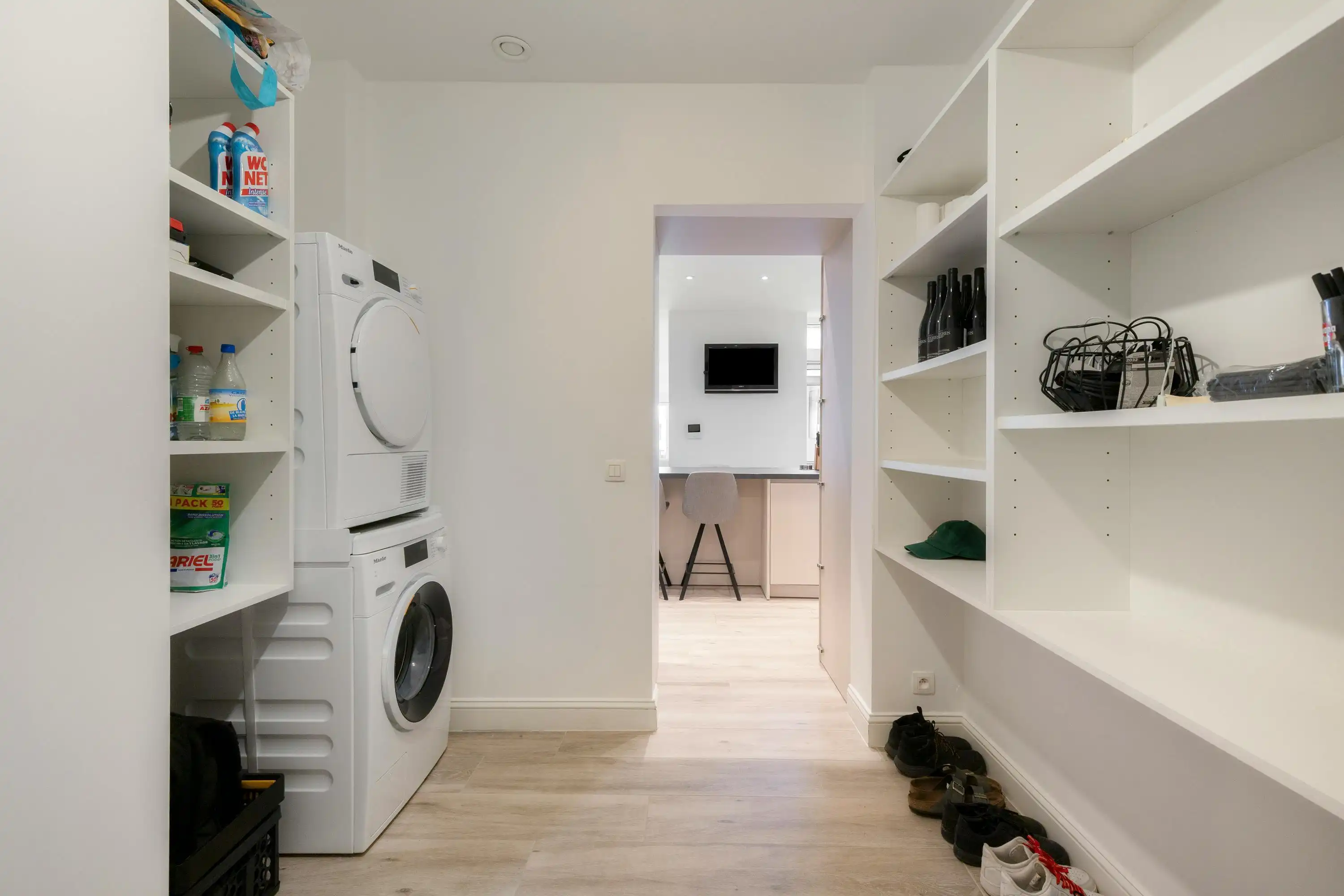 Volledig gerenoveerde woning met garage te koop in Wevelgem!  foto 10