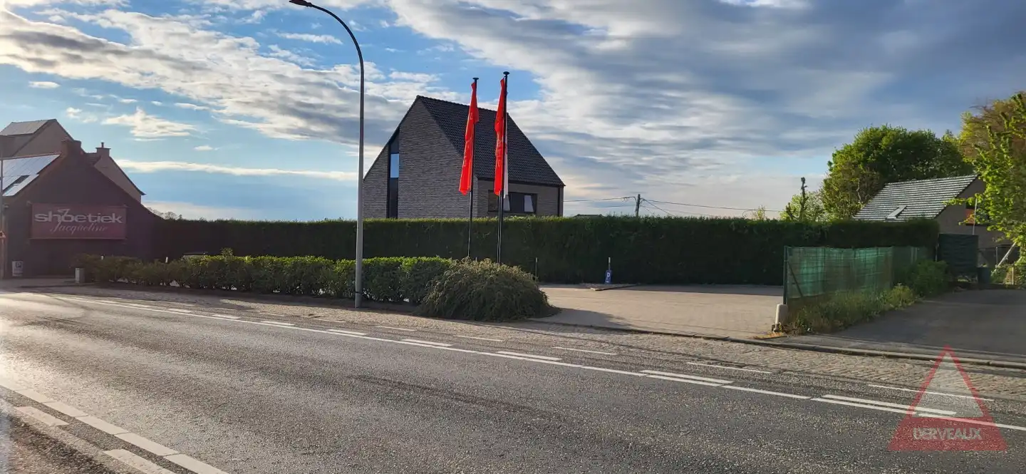 Zonnebeke – Commerciële bouwgrond met topligging en ruime parkeermogelijkheden foto 3