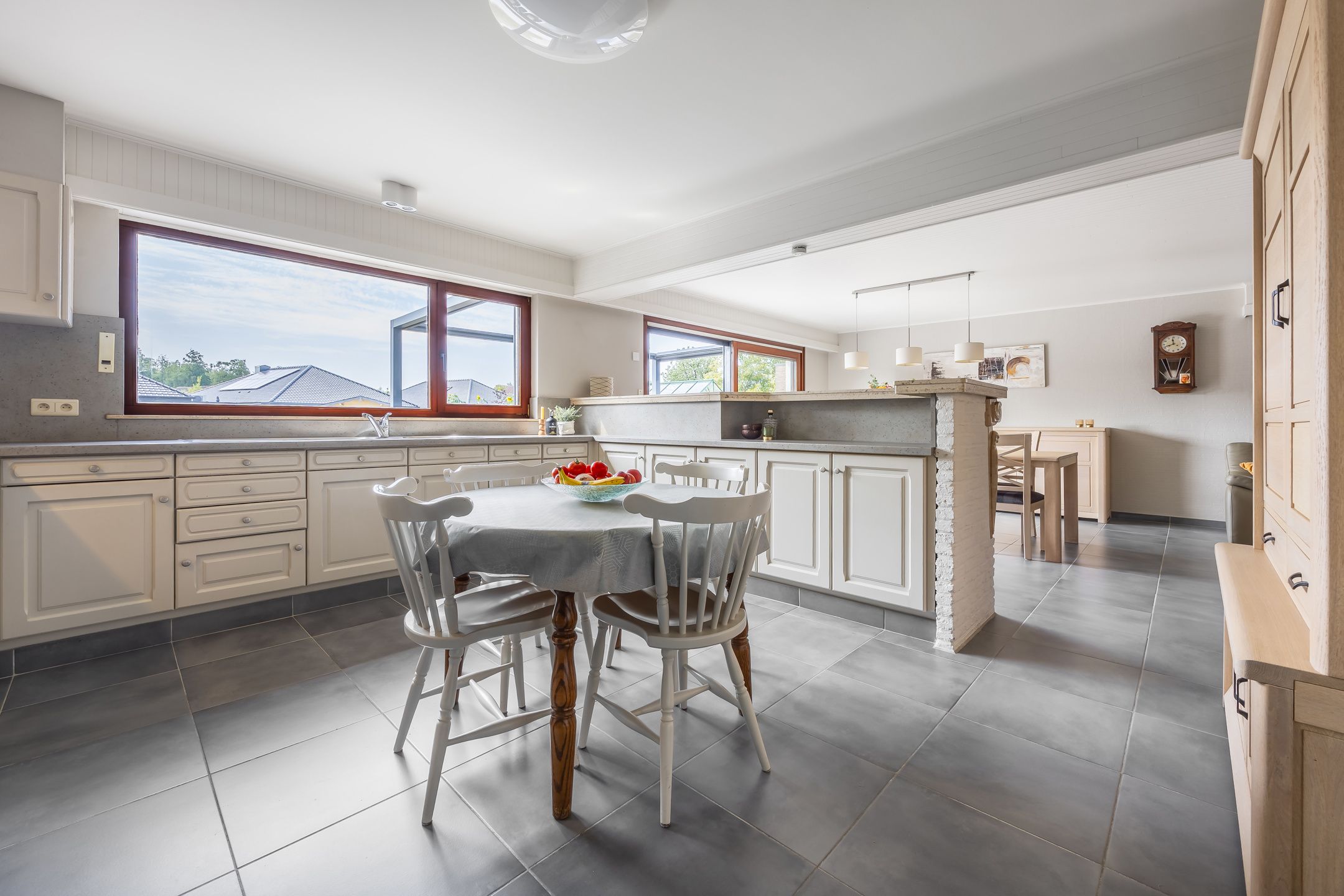 Instapklare woning met 4 slpks nabij centrum Westmalle foto 5