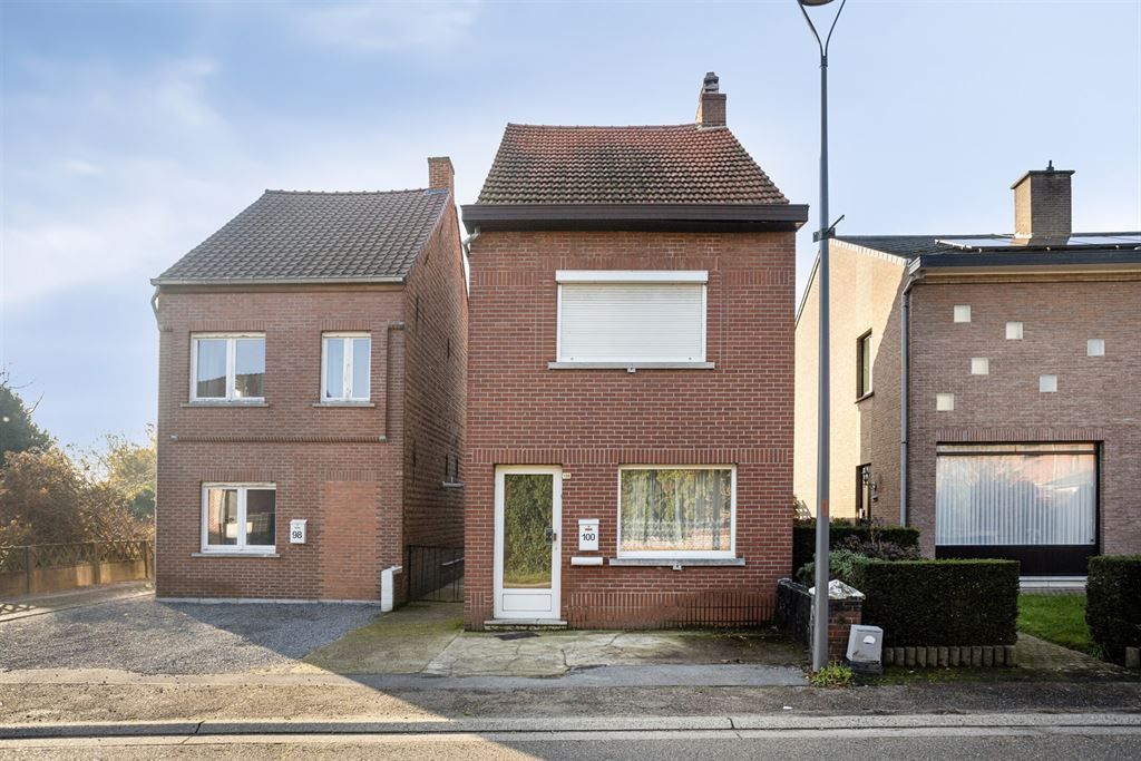 Te renoveren woning op een gunstige locatie foto 2