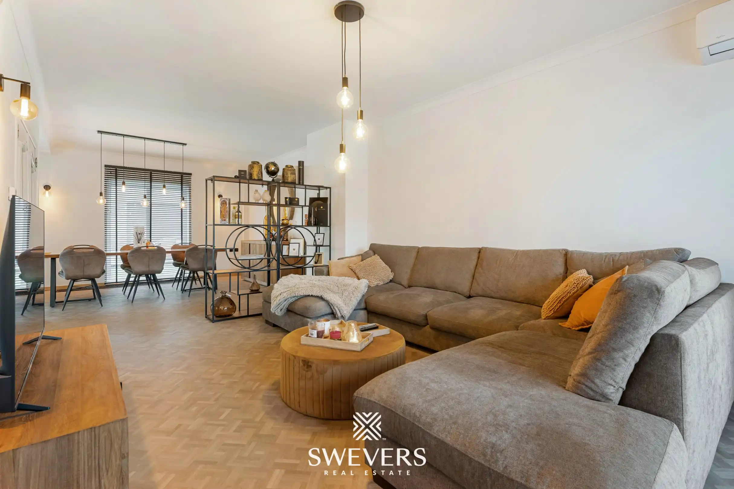 Volledig vernieuwd pareltje met terras, balkon & loods in Riemst foto 2