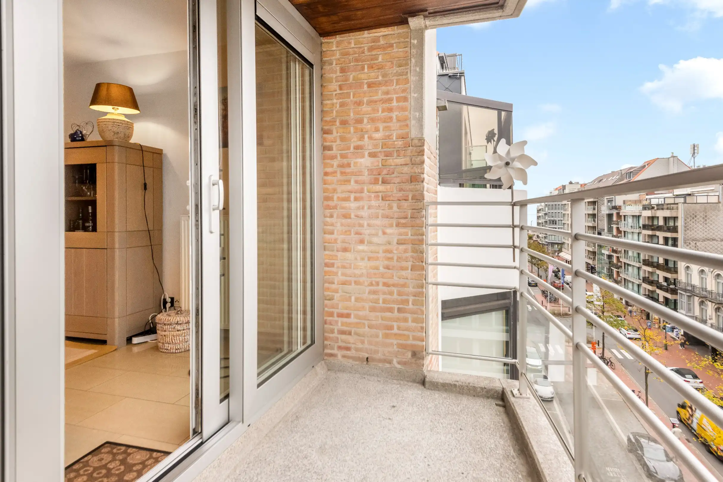 Aangenaam appartement gelegen in een kleine residentie op de Lippenslaan vlakbij de Zeedijk. foto 6